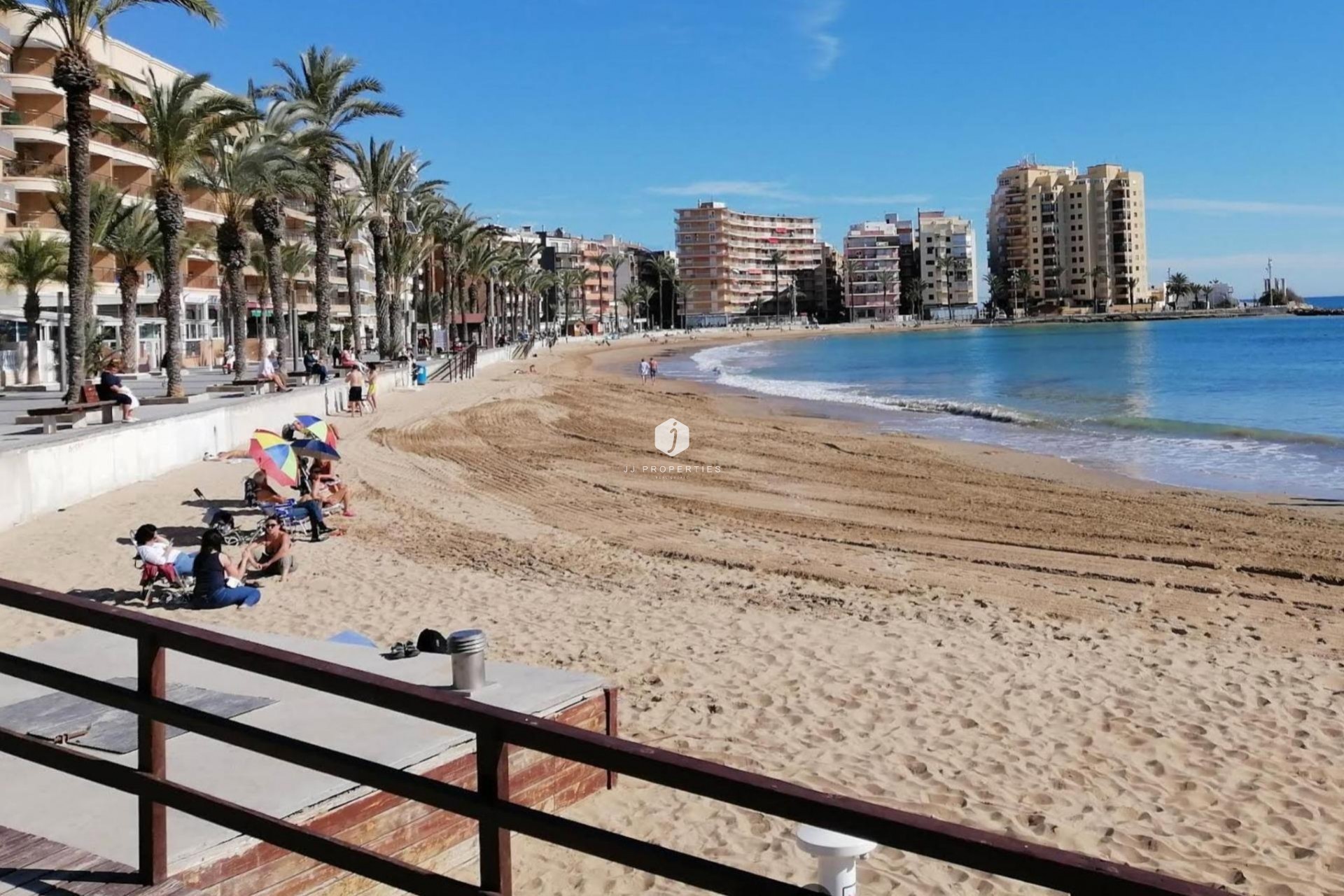 Z drugiej ręki - Mieszkanie w bloku -
Torrevieja - Curva Del Palangre