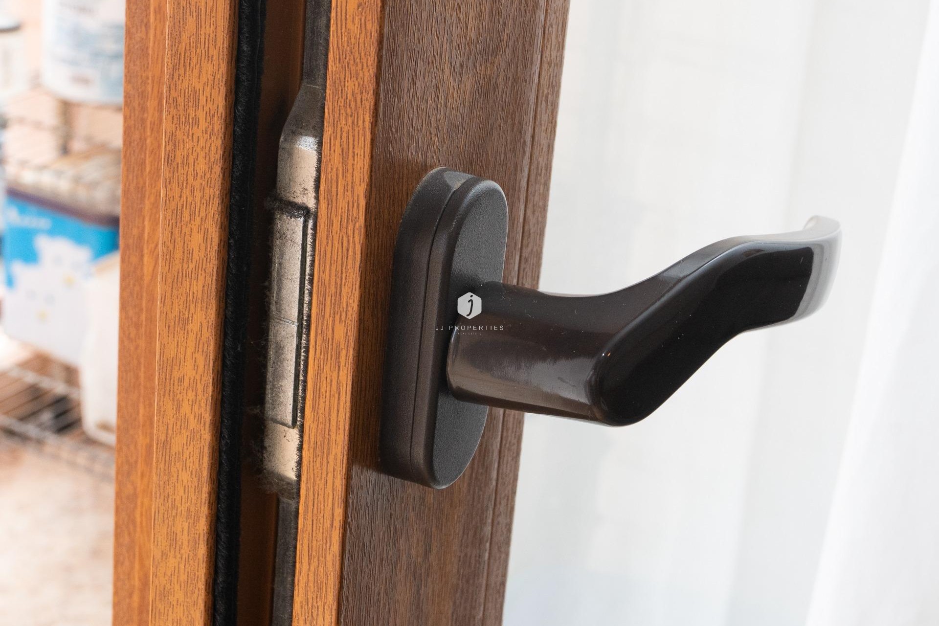 Z drugiej ręki - Mieszkanie w bloku -
Torrevieja - El Acequión - Los Náufragos