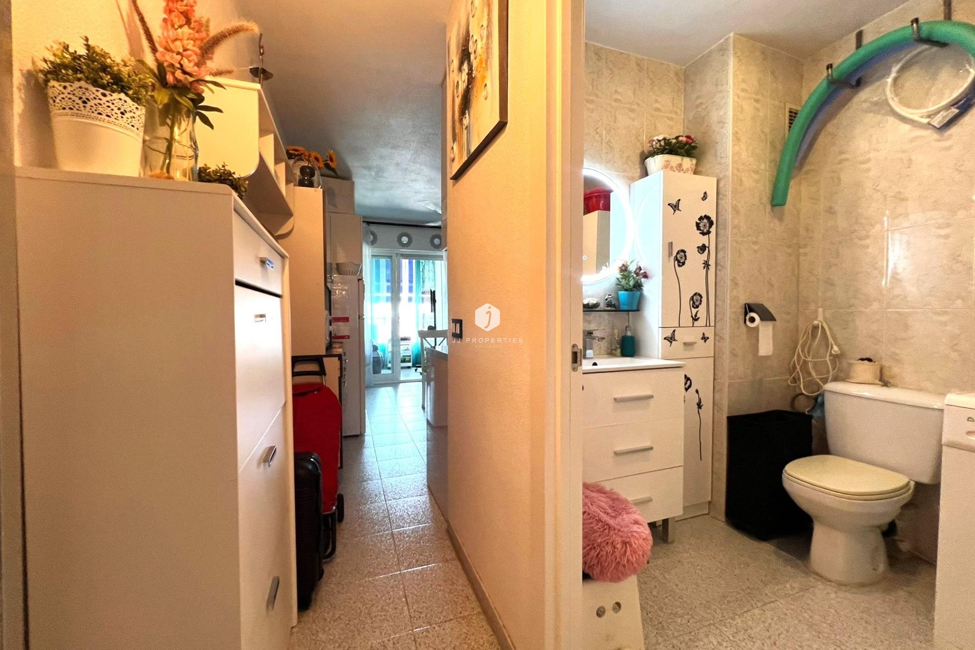 Z drugiej ręki - Mieszkanie w bloku -
Torrevieja - El molino