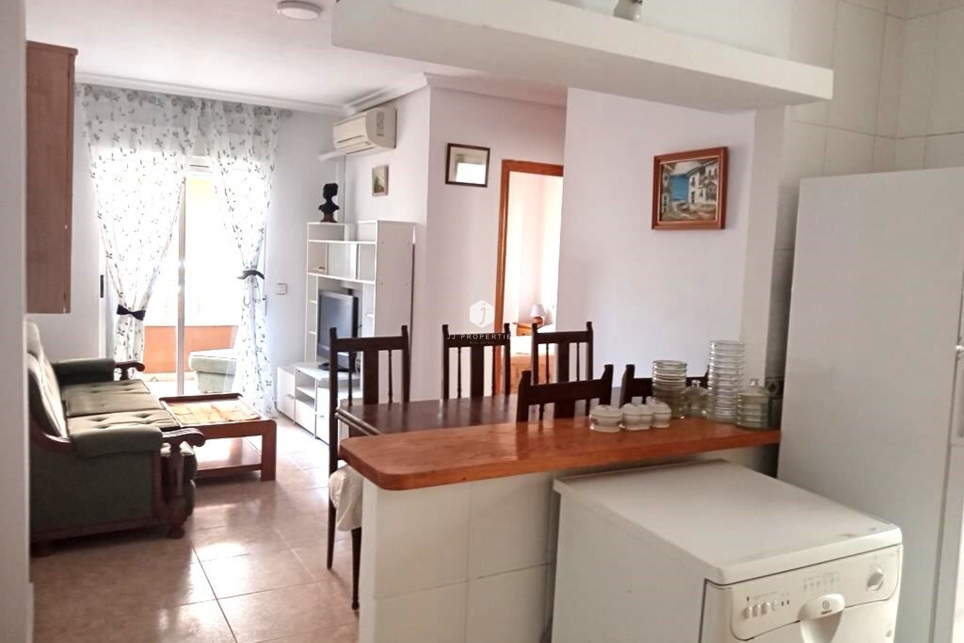 Z drugiej ręki - Mieszkanie w bloku -
Torrevieja - El molino