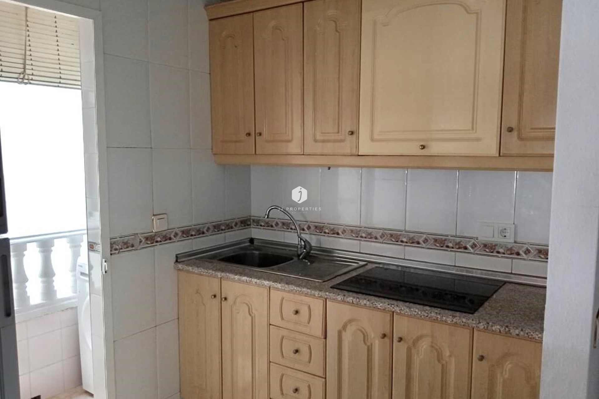 Z drugiej ręki - Mieszkanie w bloku -
Torrevieja - El molino