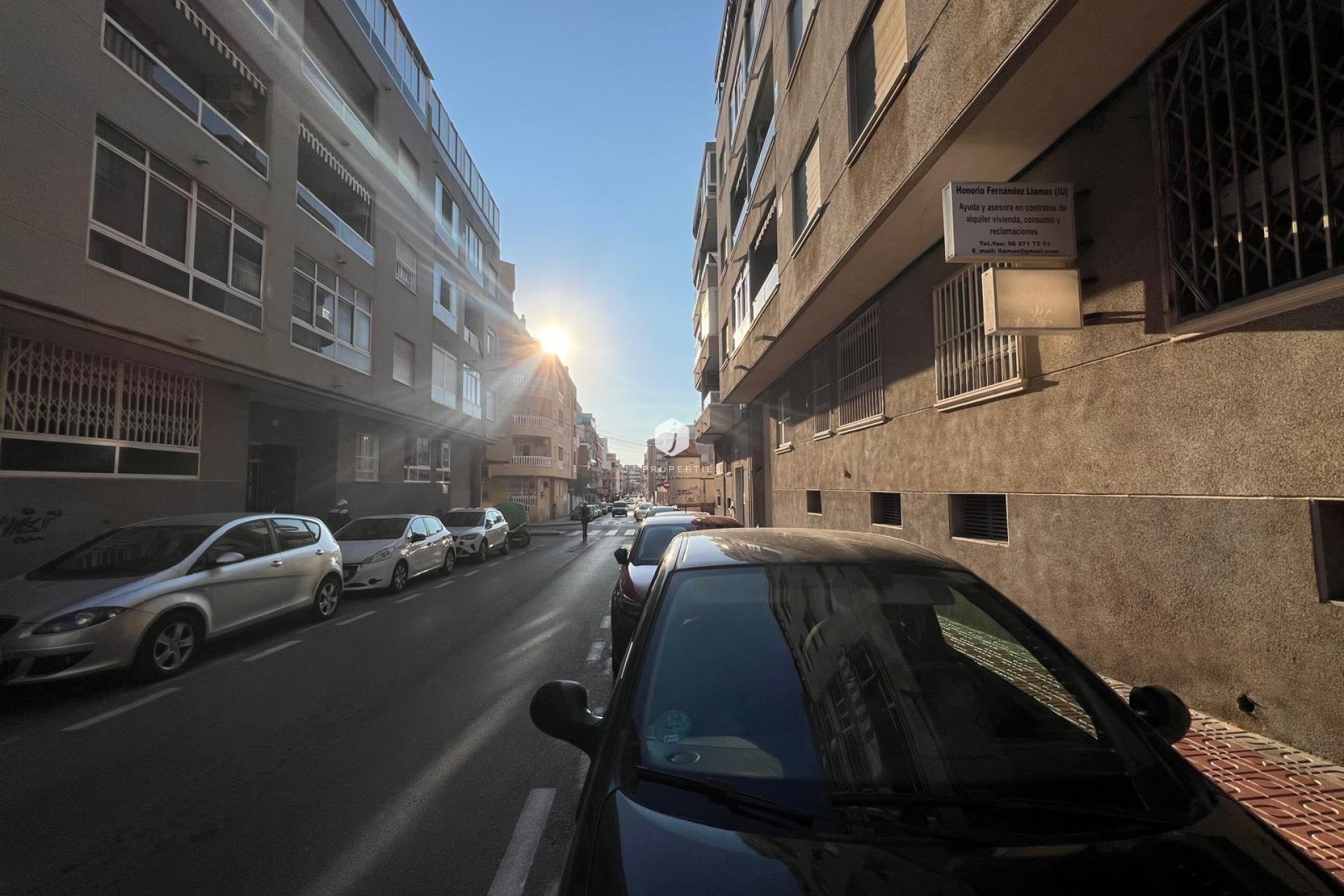 Z drugiej ręki - Mieszkanie w bloku -
Torrevieja - Estacion de autobuses