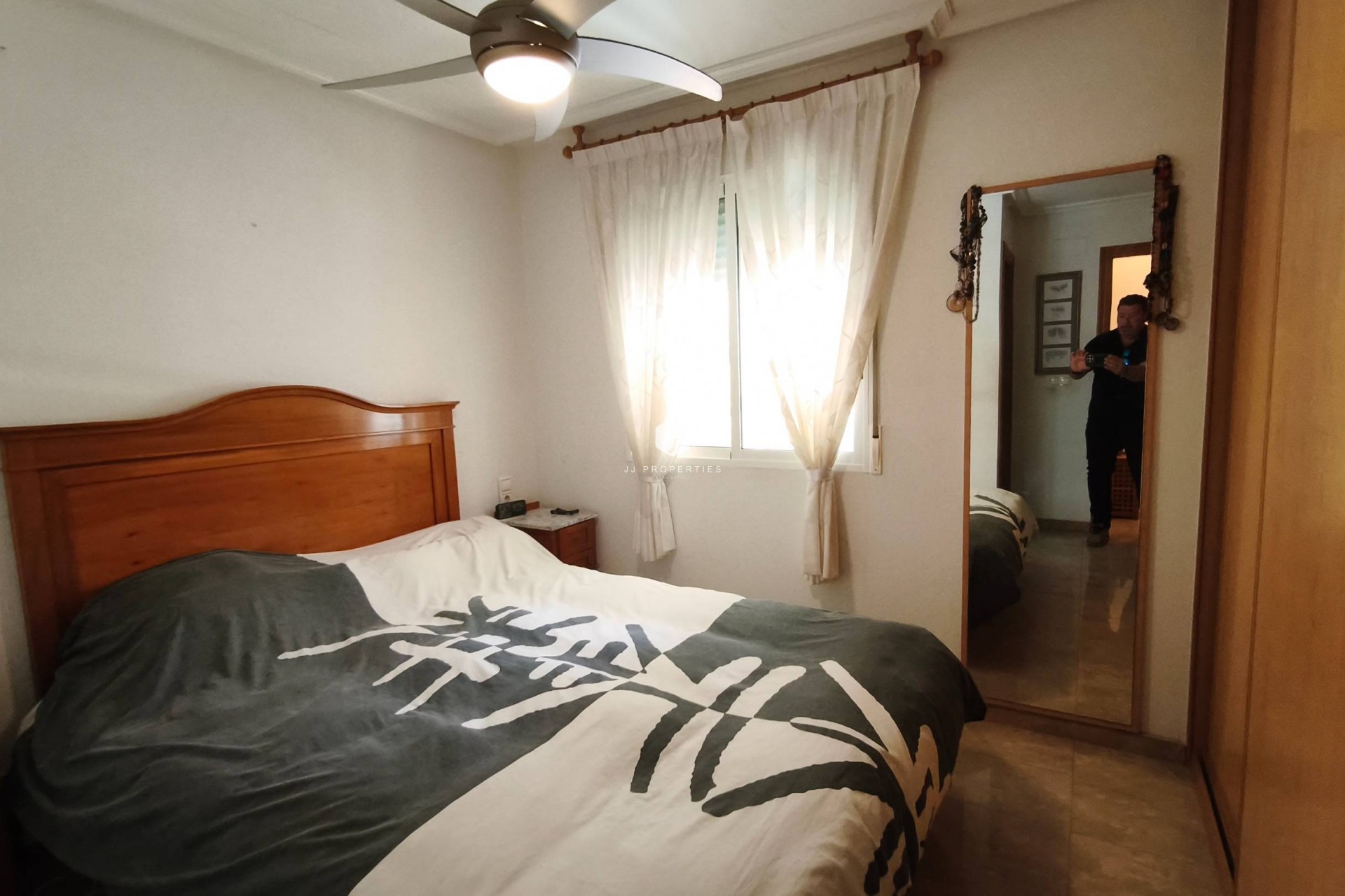 Z drugiej ręki - Mieszkanie w bloku -
Torrevieja - Estacion de autobuses