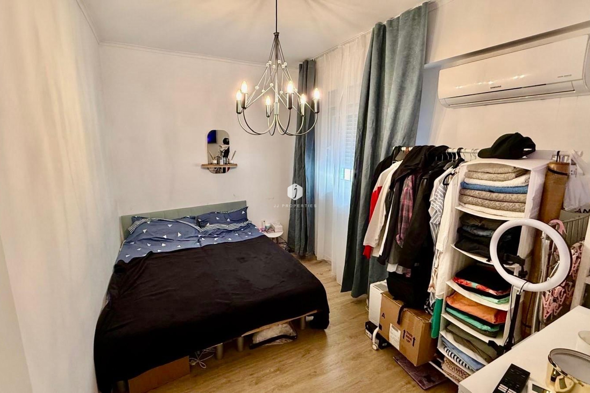 Z drugiej ręki - Mieszkanie w bloku -
Torrevieja - Estacion de autobuses