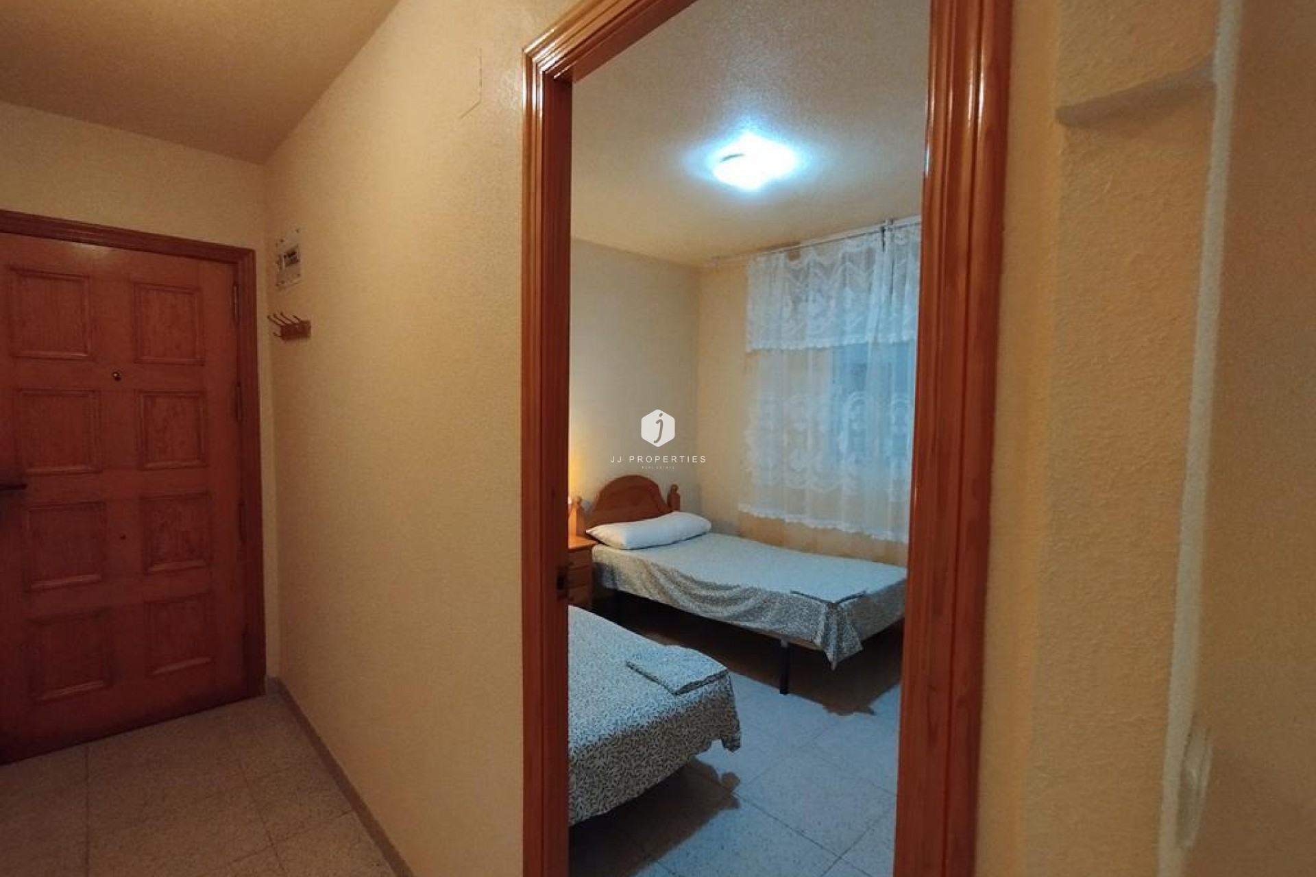 Z drugiej ręki - Mieszkanie w bloku -
Torrevieja - HABANERAS PLAZA SANTA MARIA