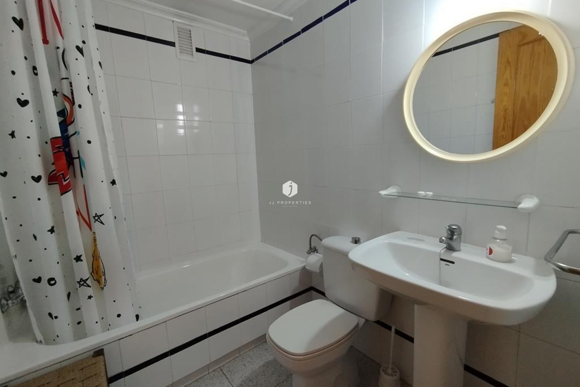 Z drugiej ręki - Mieszkanie w bloku -
Torrevieja - HABANERAS PLAZA SANTA MARIA