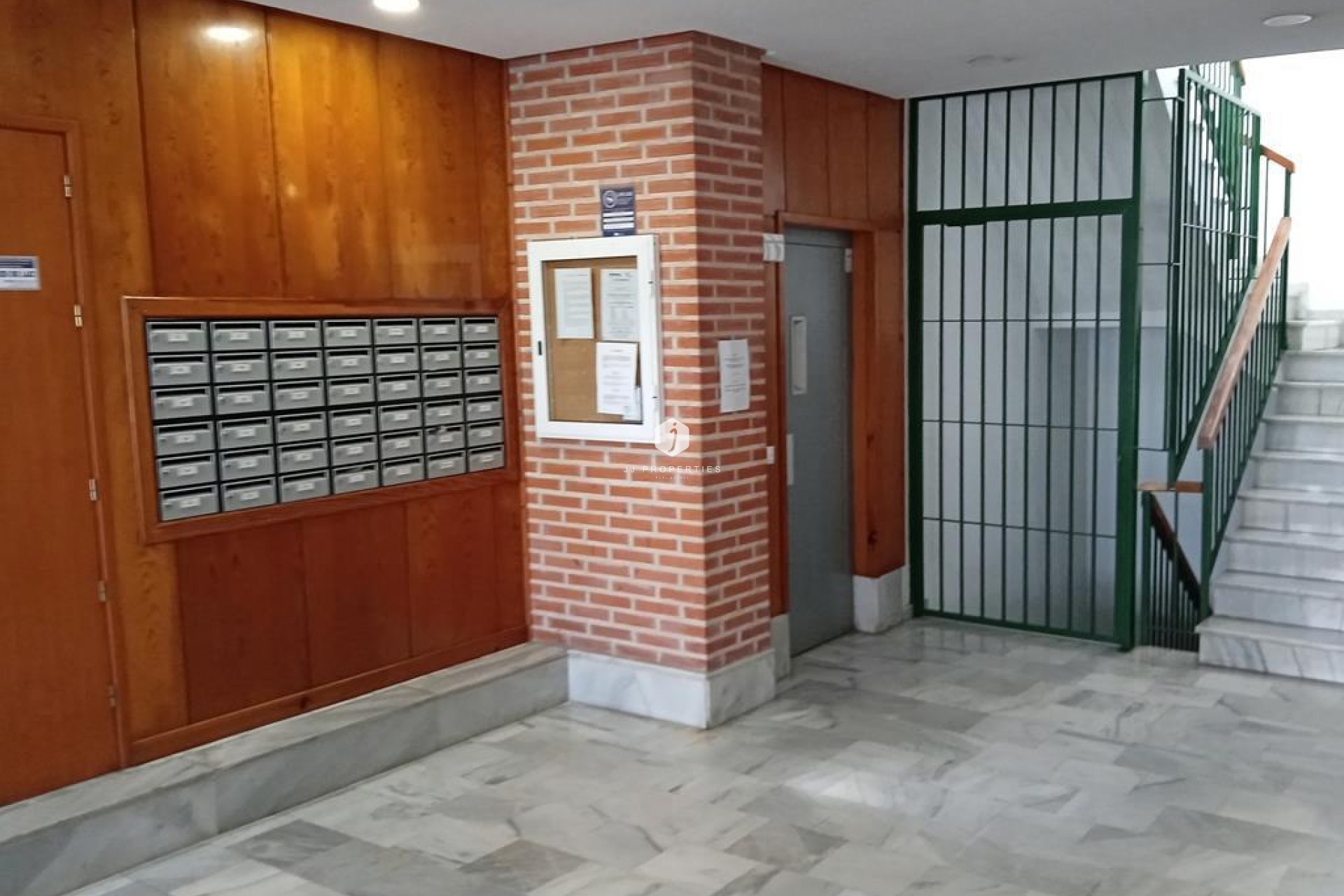Z drugiej ręki - Mieszkanie w bloku -
Torrevieja - Habaneras