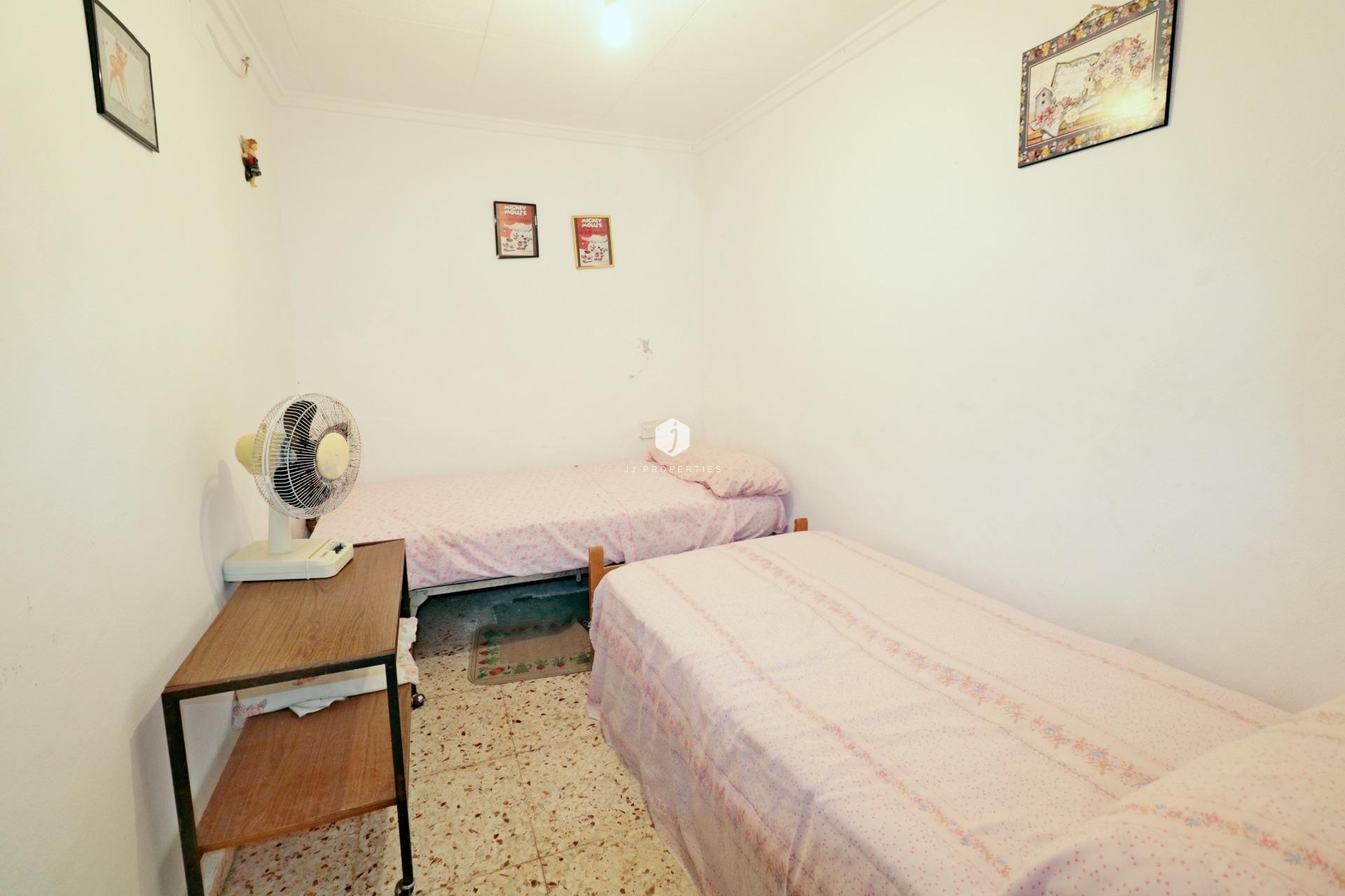 Z drugiej ręki - Mieszkanie w bloku -
Torrevieja - La Mata Pueblo