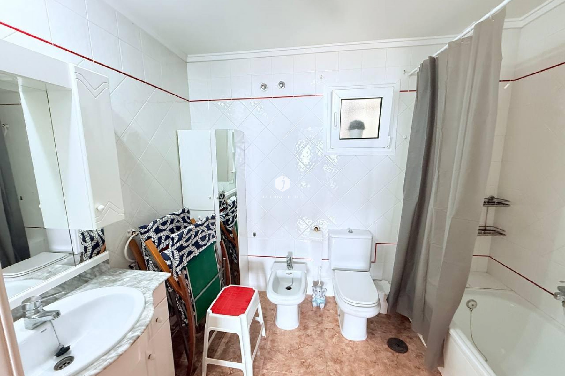 Z drugiej ręki - Mieszkanie w bloku -
Torrevieja - La Mata