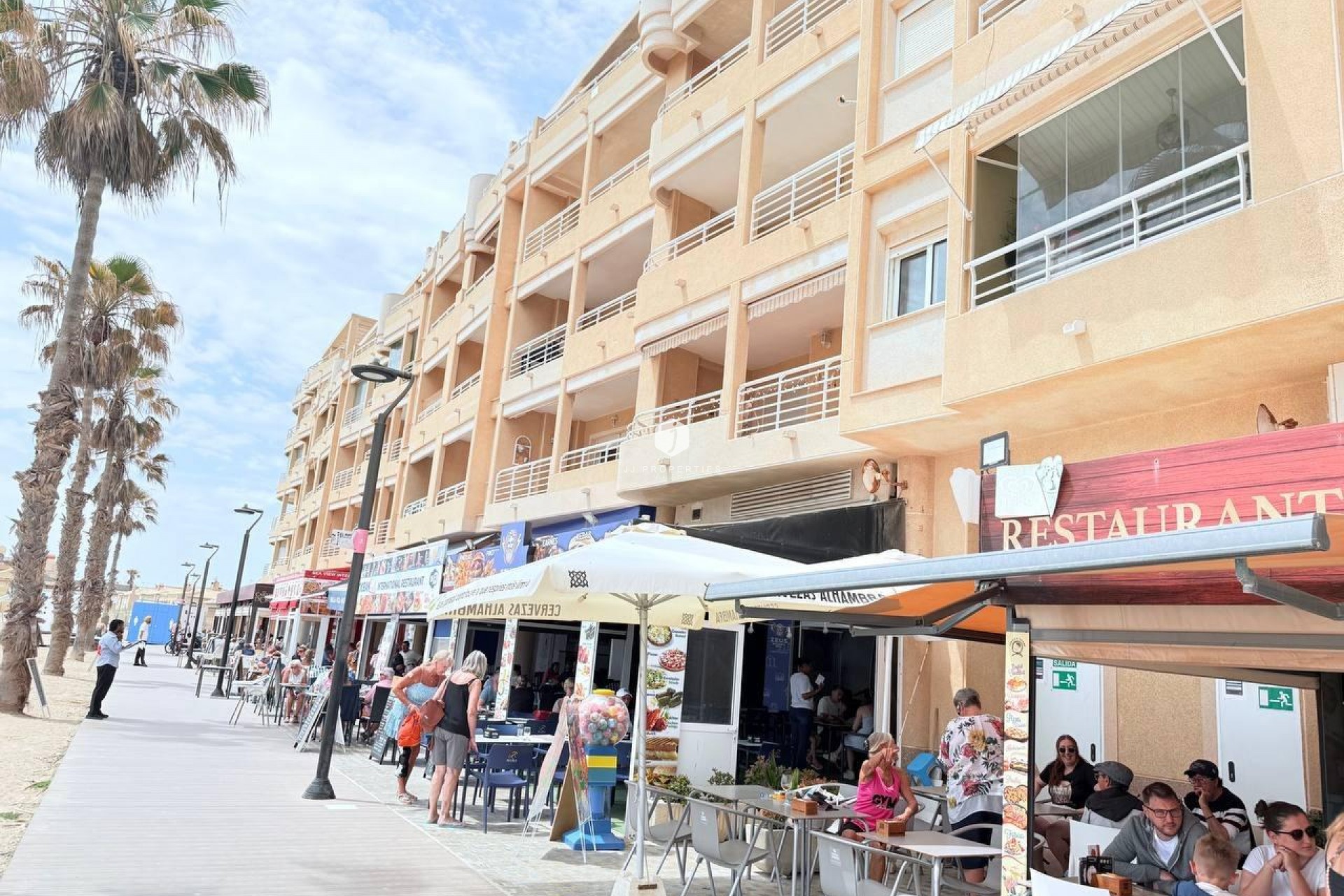 Z drugiej ręki - Mieszkanie w bloku -
Torrevieja - La Mata