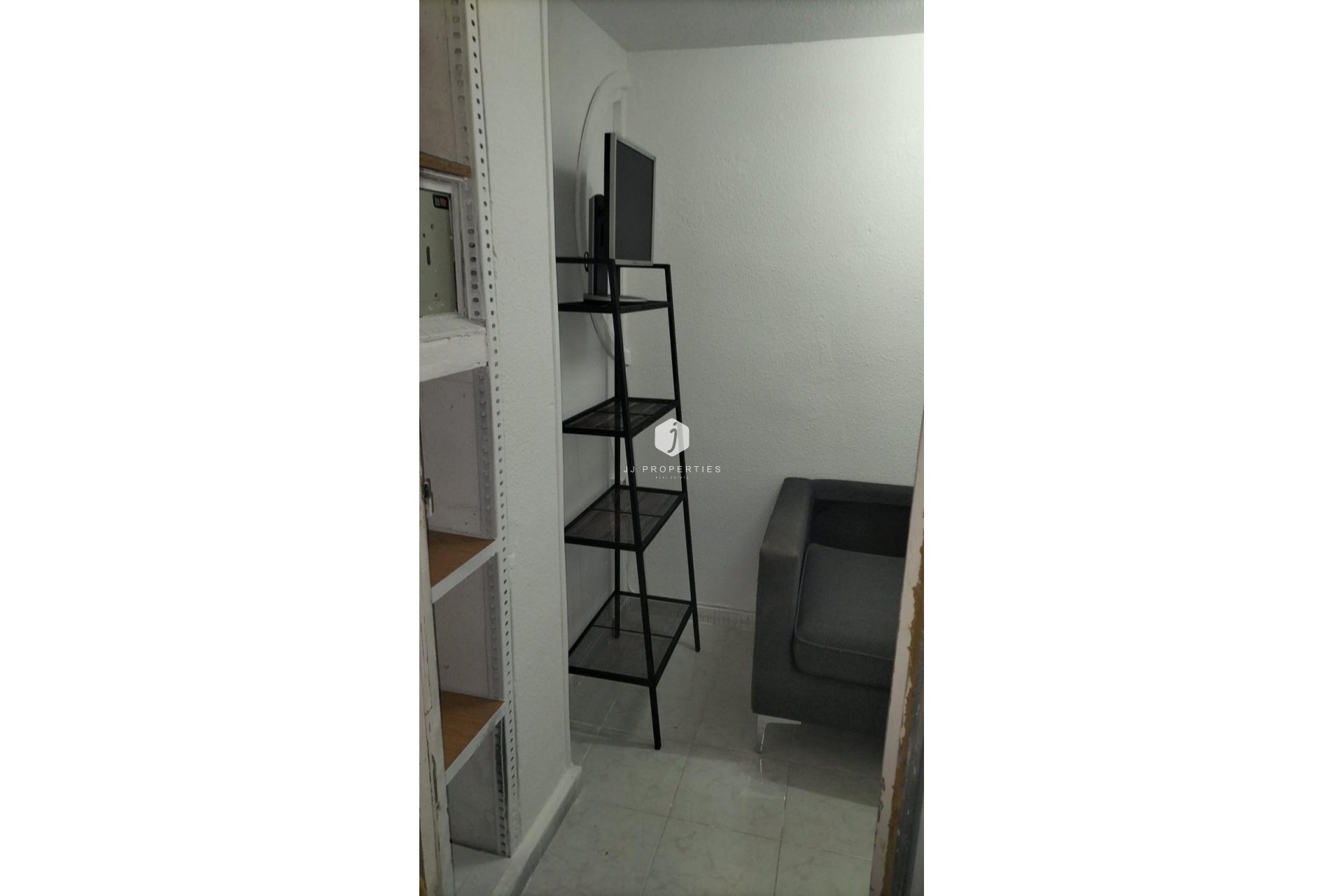 Z drugiej ręki - Mieszkanie w bloku -
Torrevieja - La Mata