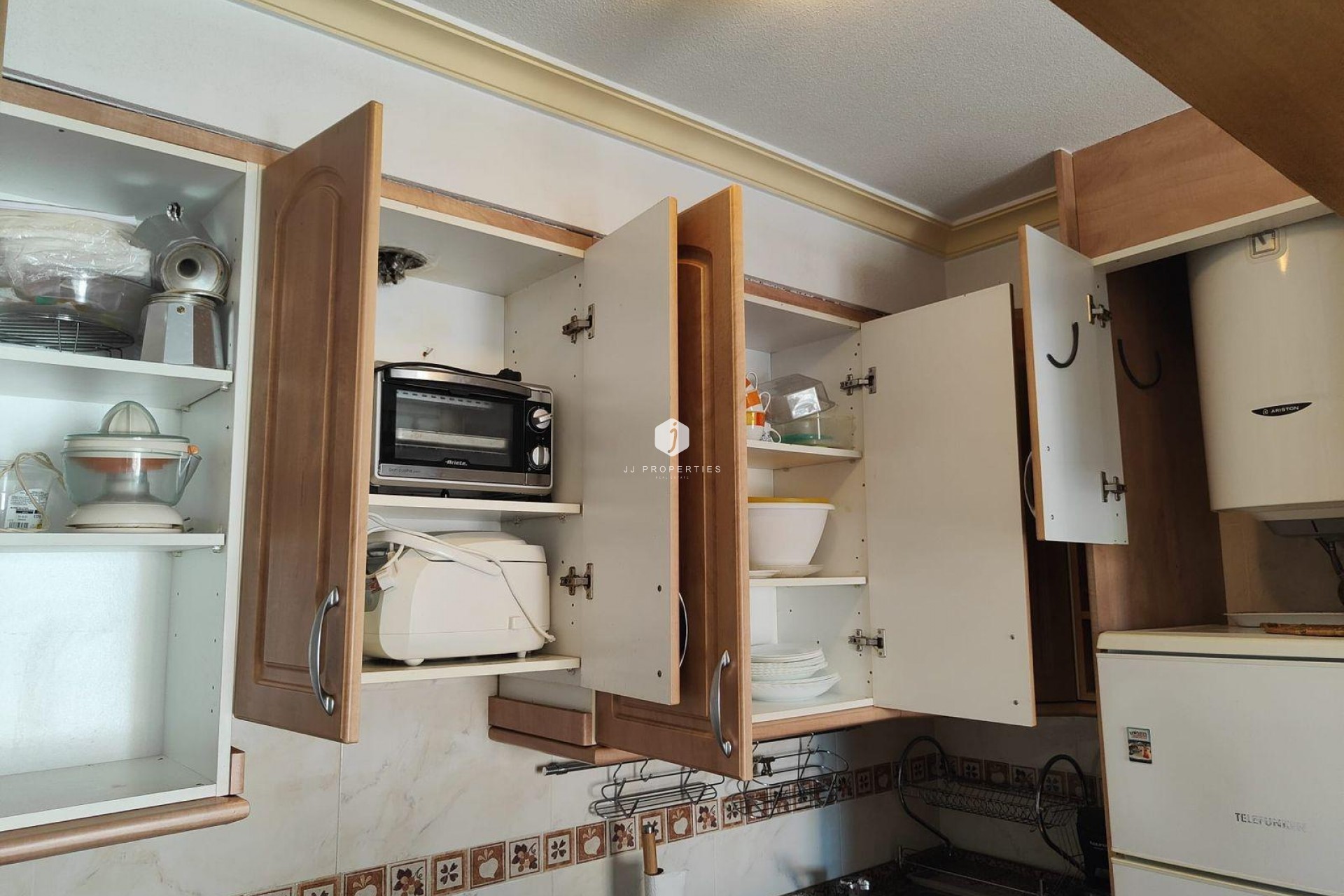 Z drugiej ręki - Mieszkanie w bloku -
Torrevieja - La Mata