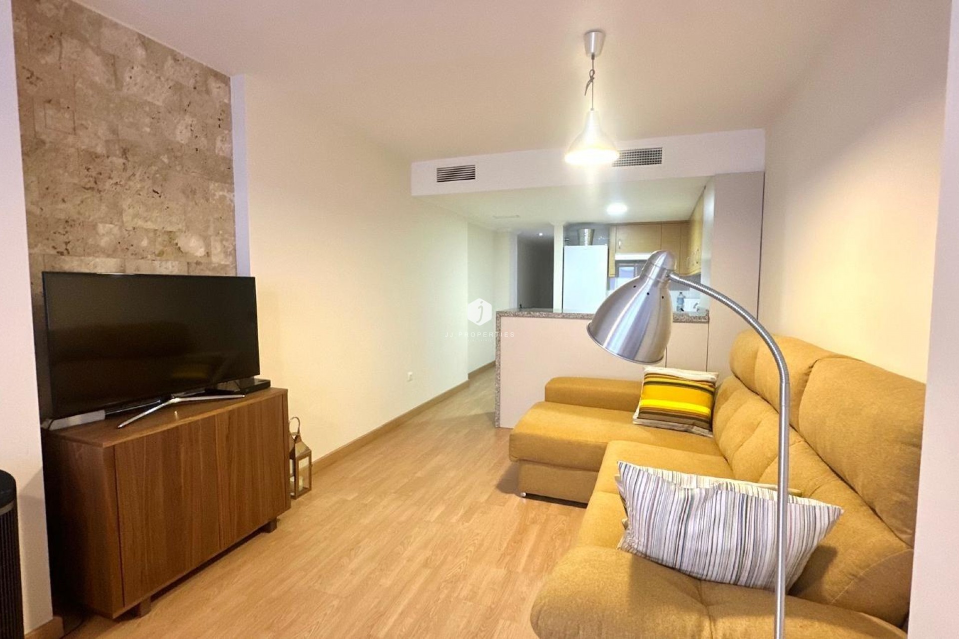 Z drugiej ręki - Mieszkanie w bloku -
Torrevieja - La Mata