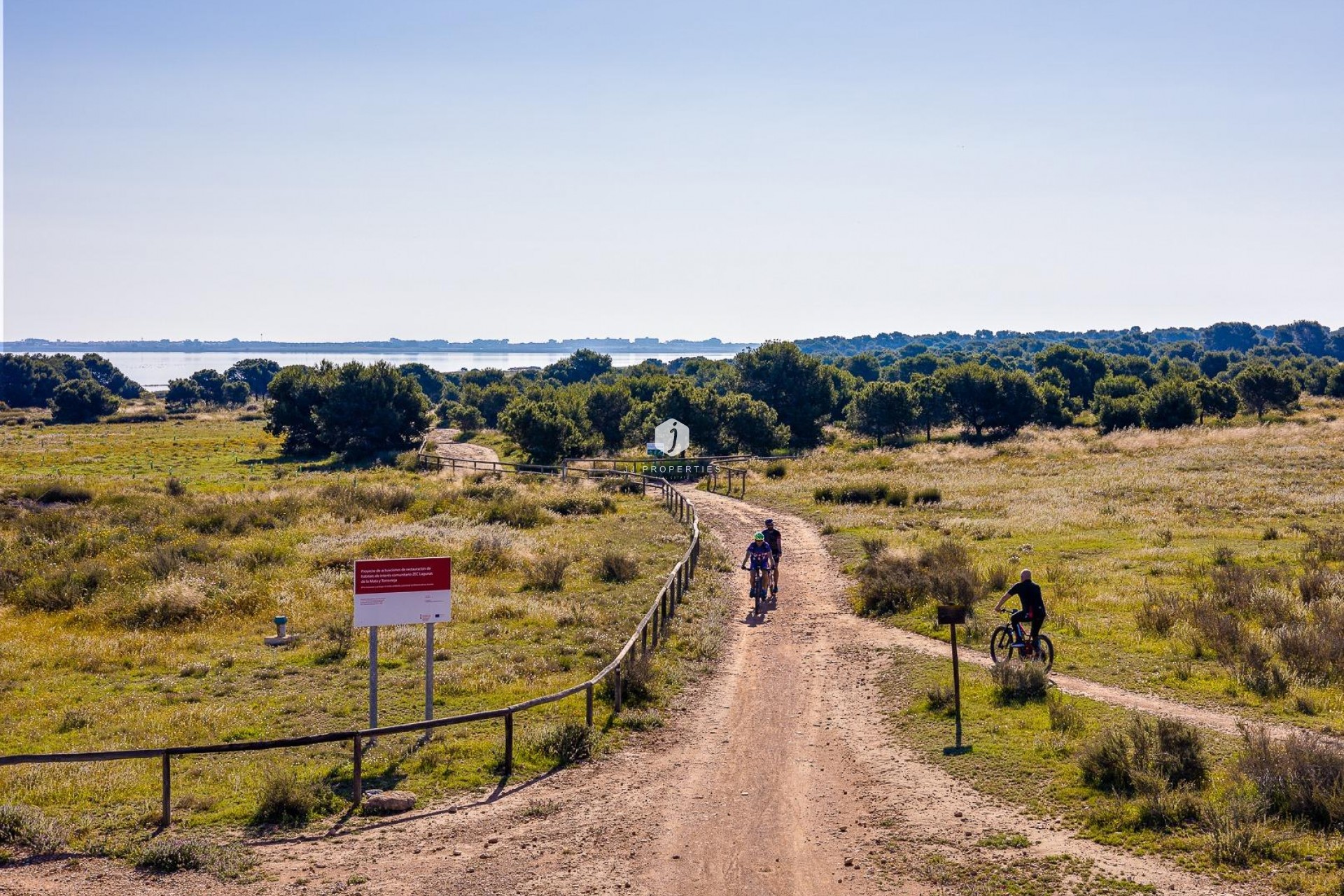 Z drugiej ręki - Mieszkanie w bloku -
Torrevieja - La Siesta - El Salado - Torreta