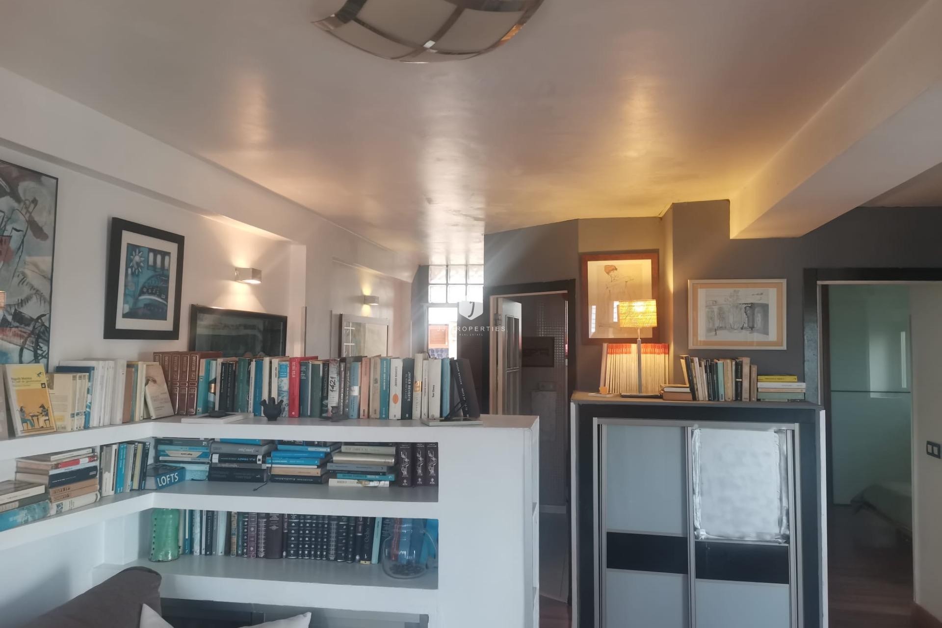 Z drugiej ręki - Mieszkanie w bloku -
Torrevieja - La veleta