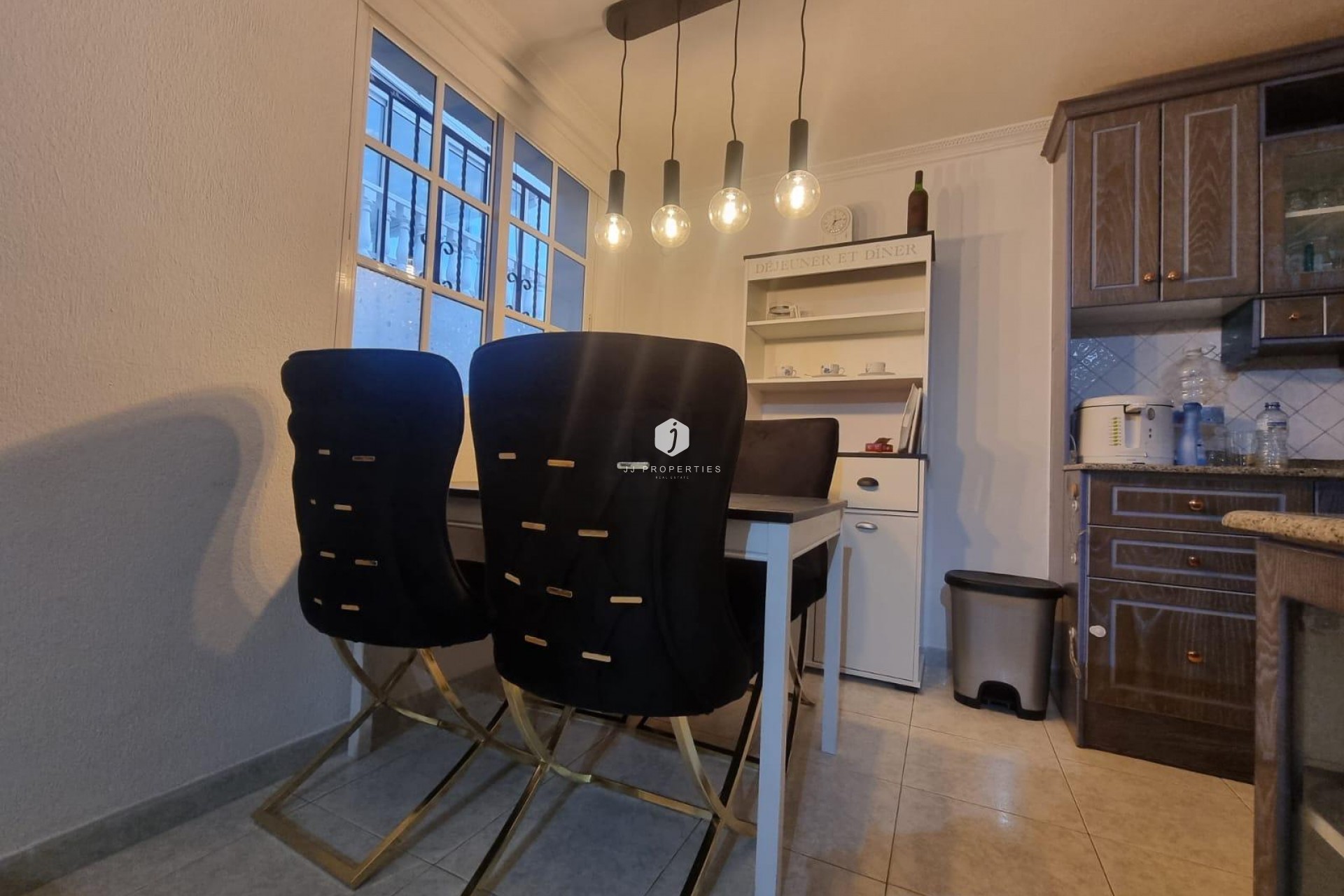 Z drugiej ręki - Mieszkanie w bloku -
Torrevieja - Los Balcones - Los Altos del Edén