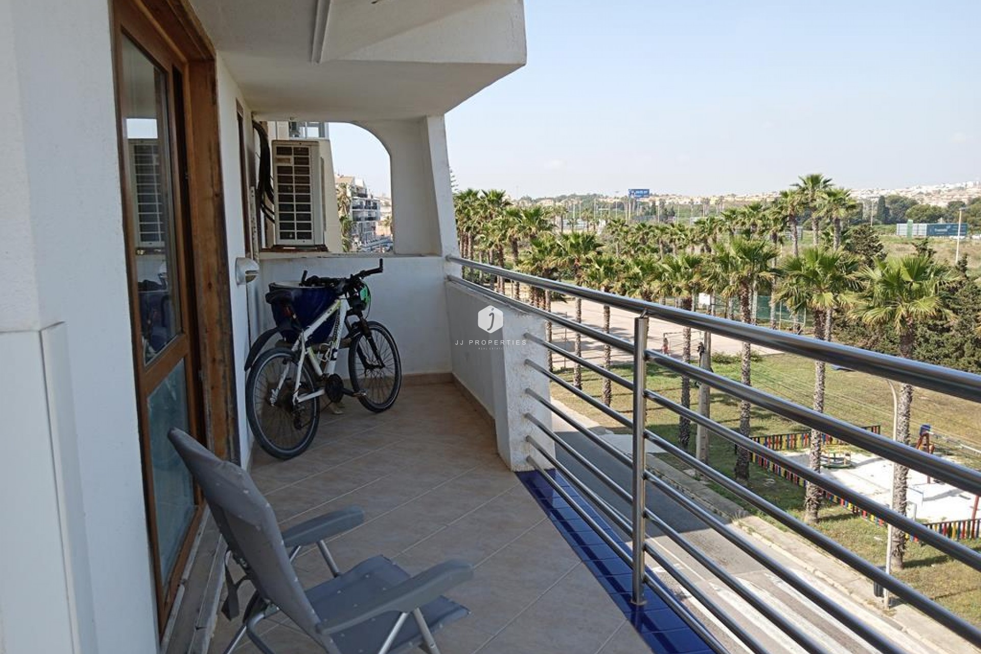Z drugiej ręki - Mieszkanie w bloku -
Torrevieja - MAR AZUL LA VELETA