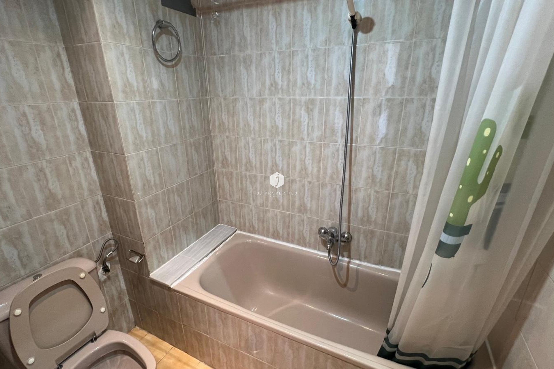 Z drugiej ręki - Mieszkanie w bloku -
Torrevieja - Miramar - Torre Del Moro