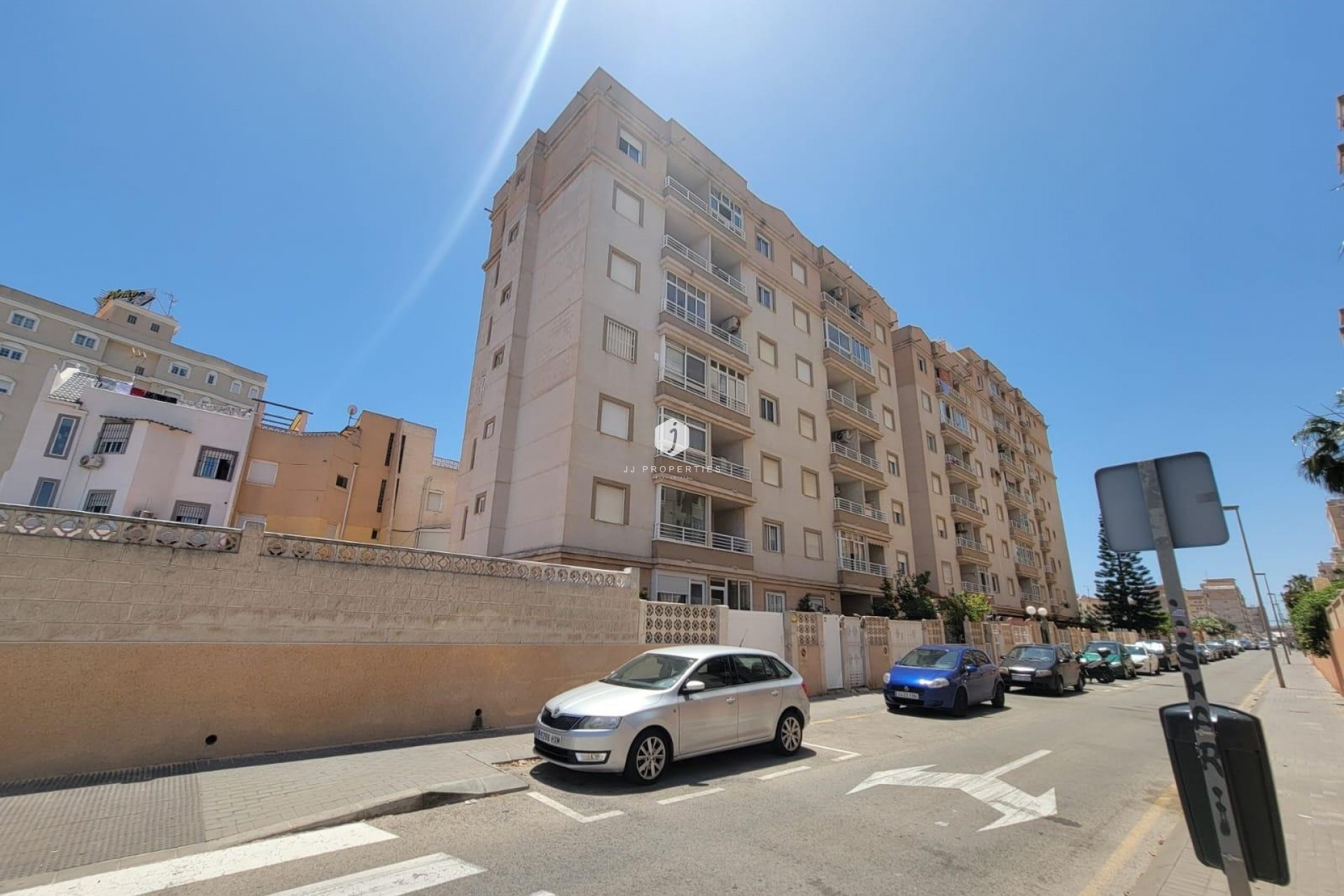 Z drugiej ręki - Mieszkanie w bloku -
Torrevieja - Nueva Torrevieja