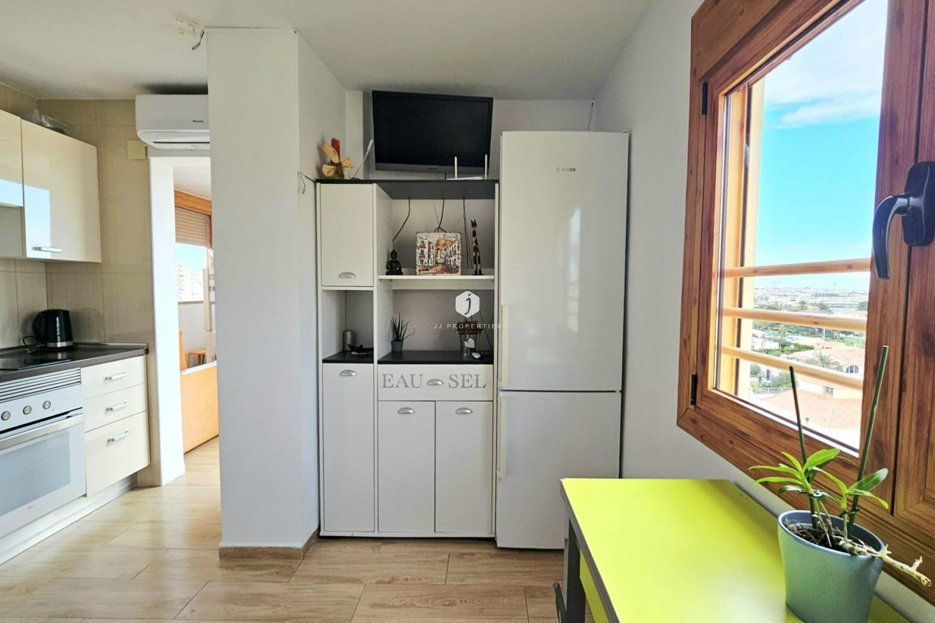 Z drugiej ręki - Mieszkanie w bloku -
Torrevieja - Nueva Torrevieja