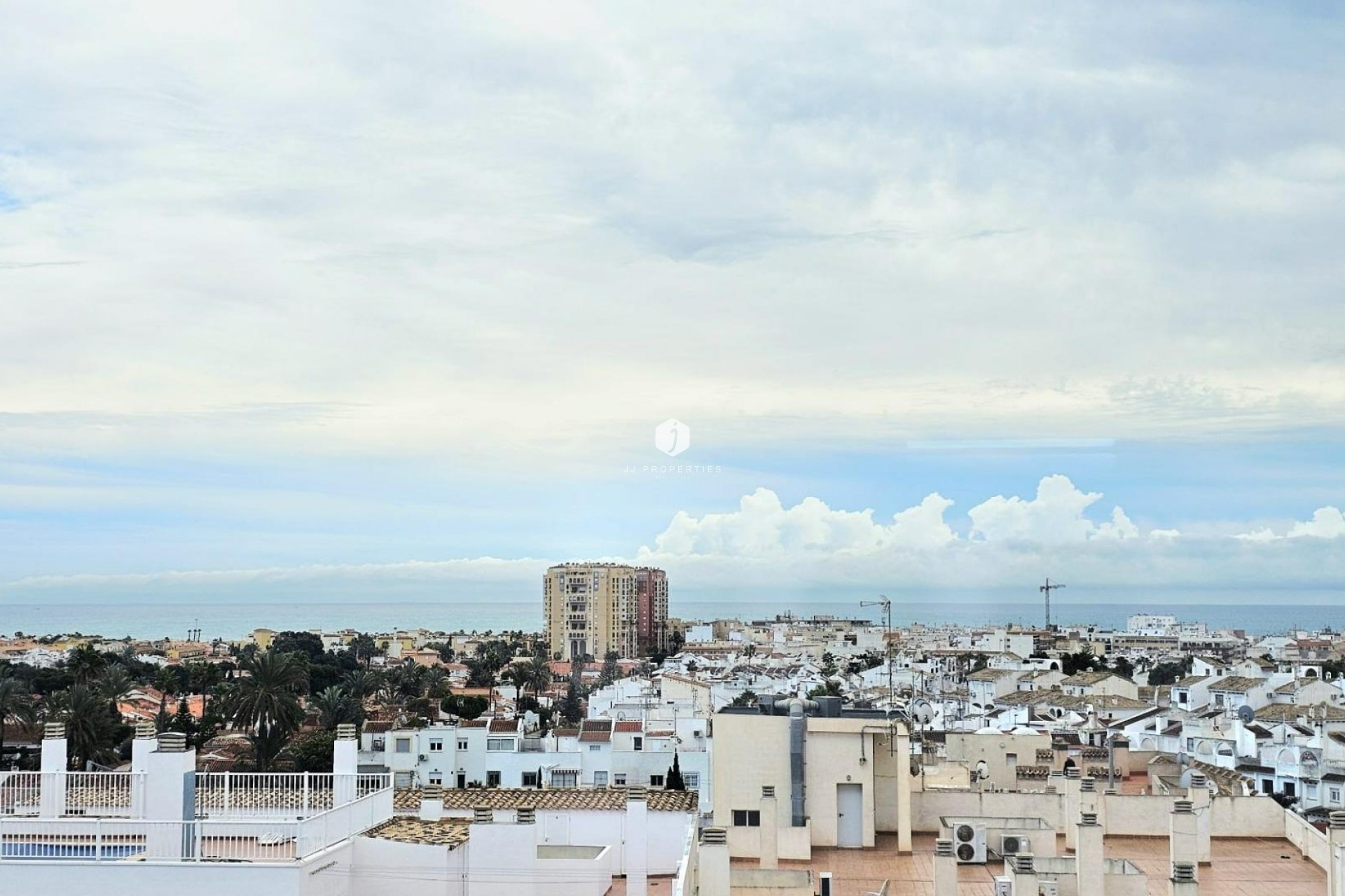 Z drugiej ręki - Mieszkanie w bloku -
Torrevieja - Nueva Torrevieja