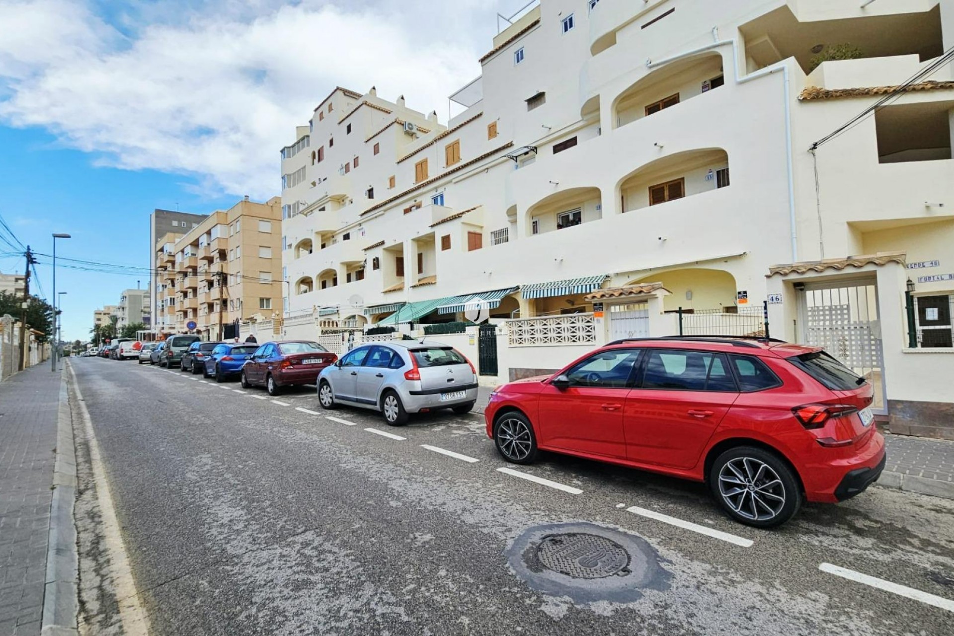 Z drugiej ręki - Mieszkanie w bloku -
Torrevieja - Nueva Torrevieja