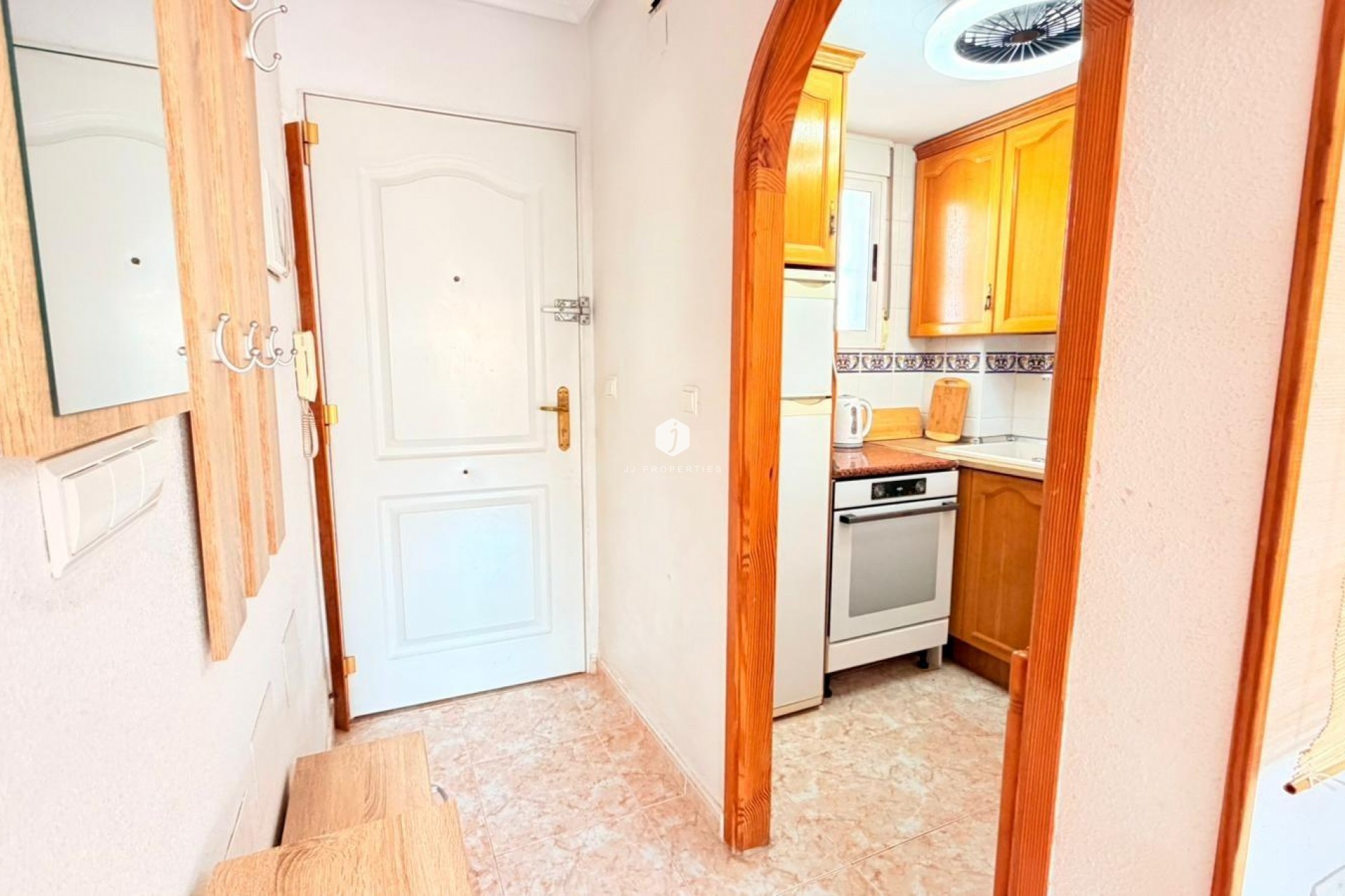 Z drugiej ręki - Mieszkanie w bloku -
Torrevieja - Nueva Torrevieja