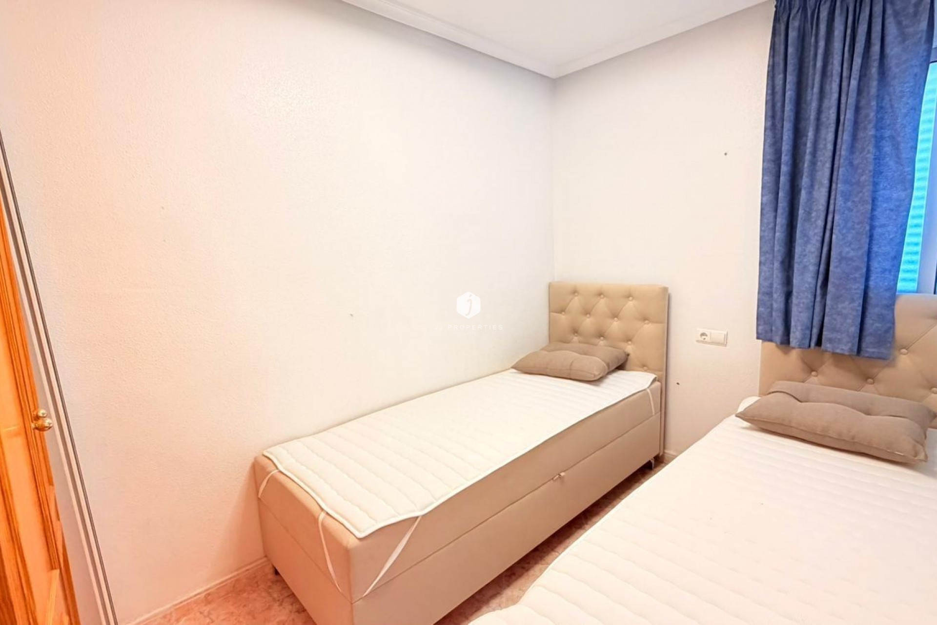 Z drugiej ręki - Mieszkanie w bloku -
Torrevieja - Nueva Torrevieja
