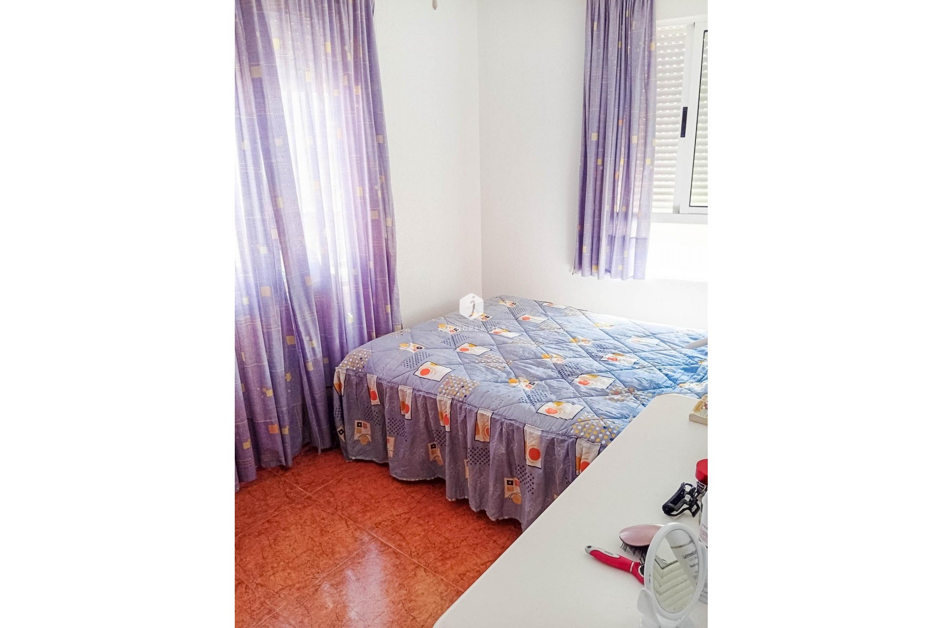 Z drugiej ręki - Mieszkanie w bloku -
Torrevieja - Playa de los Locos