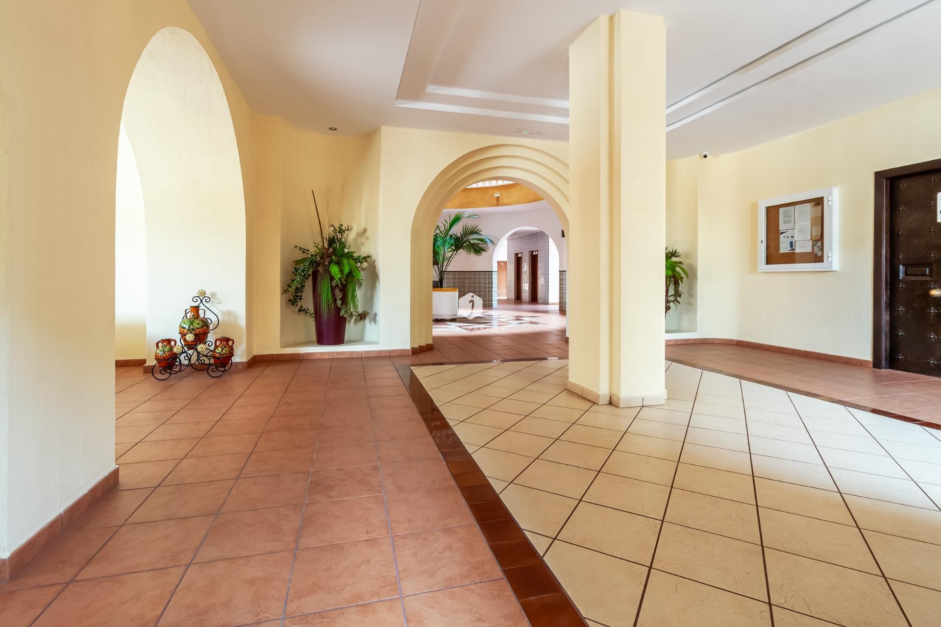 Z drugiej ręki - Mieszkanie w bloku -
Torrevieja - Playa de los Locos