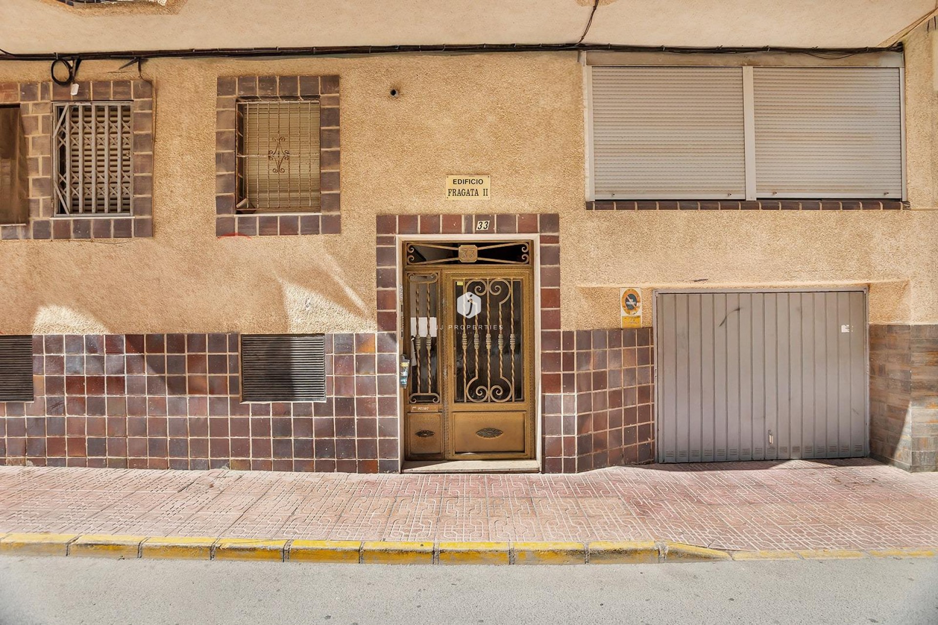 Z drugiej ręki - Mieszkanie w bloku -
Torrevieja - Playa de los Locos