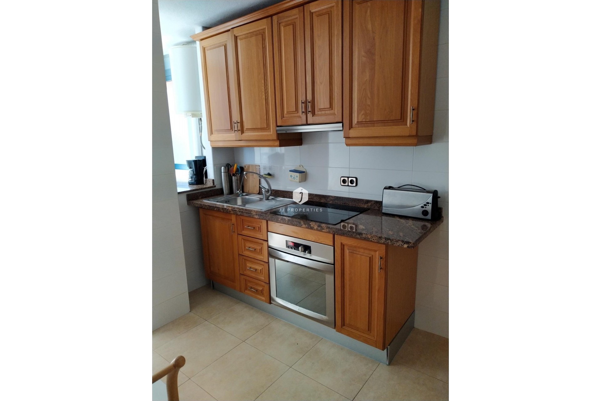 Z drugiej ręki - Mieszkanie w bloku -
Torrevieja - Playa de los Naufragos