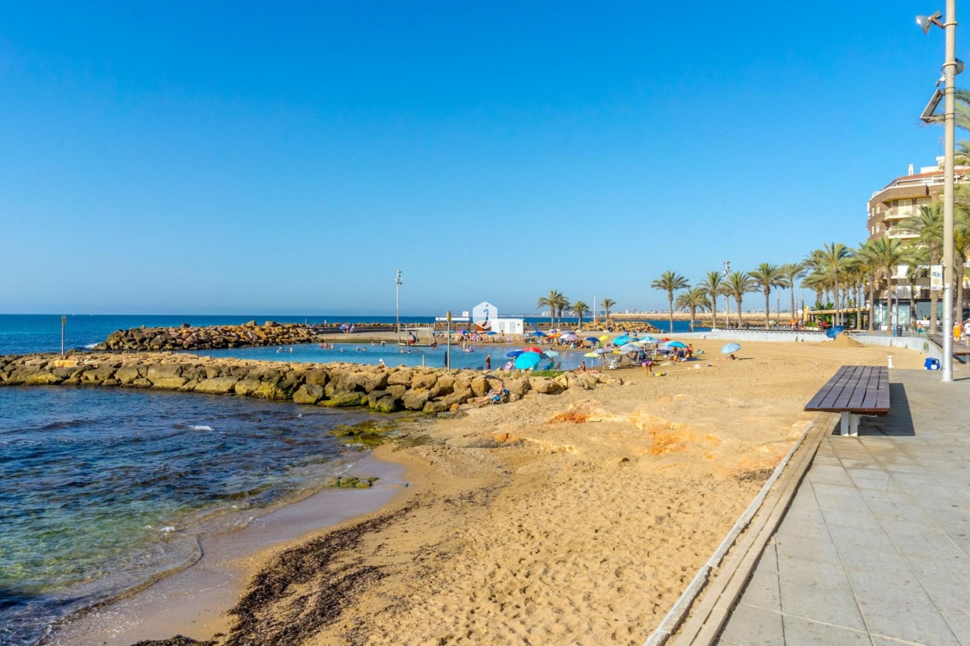 Z drugiej ręki - Mieszkanie w bloku -
Torrevieja - Playa del cura