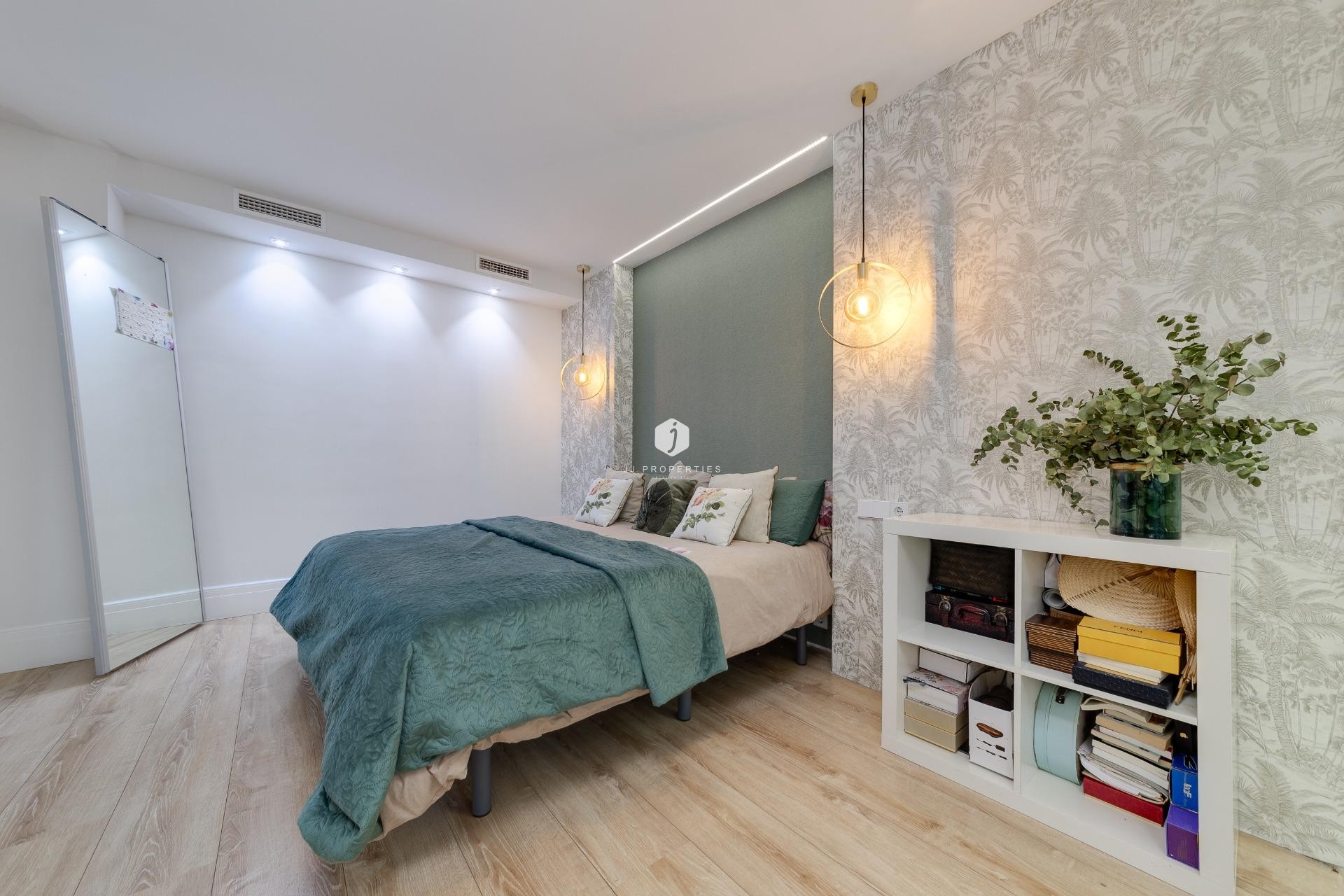 Z drugiej ręki - Mieszkanie w bloku -
Torrevieja - Playa del Cura