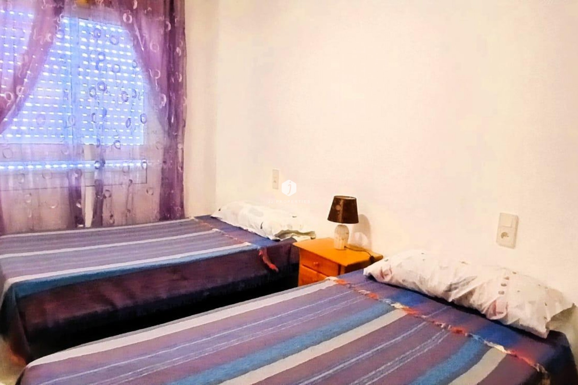 Z drugiej ręki - Mieszkanie w bloku -
Torrevieja - Playa del Cura