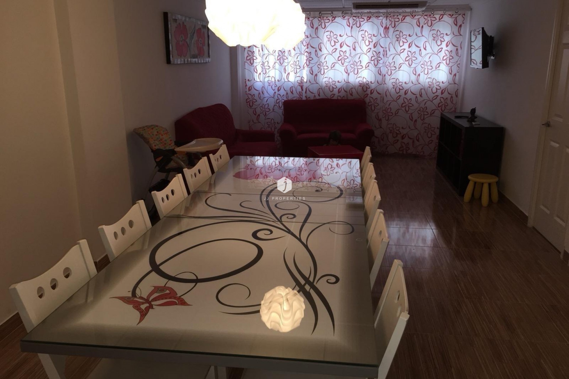 Z drugiej ręki - Mieszkanie w bloku -
Torrevieja - Playa del Cura