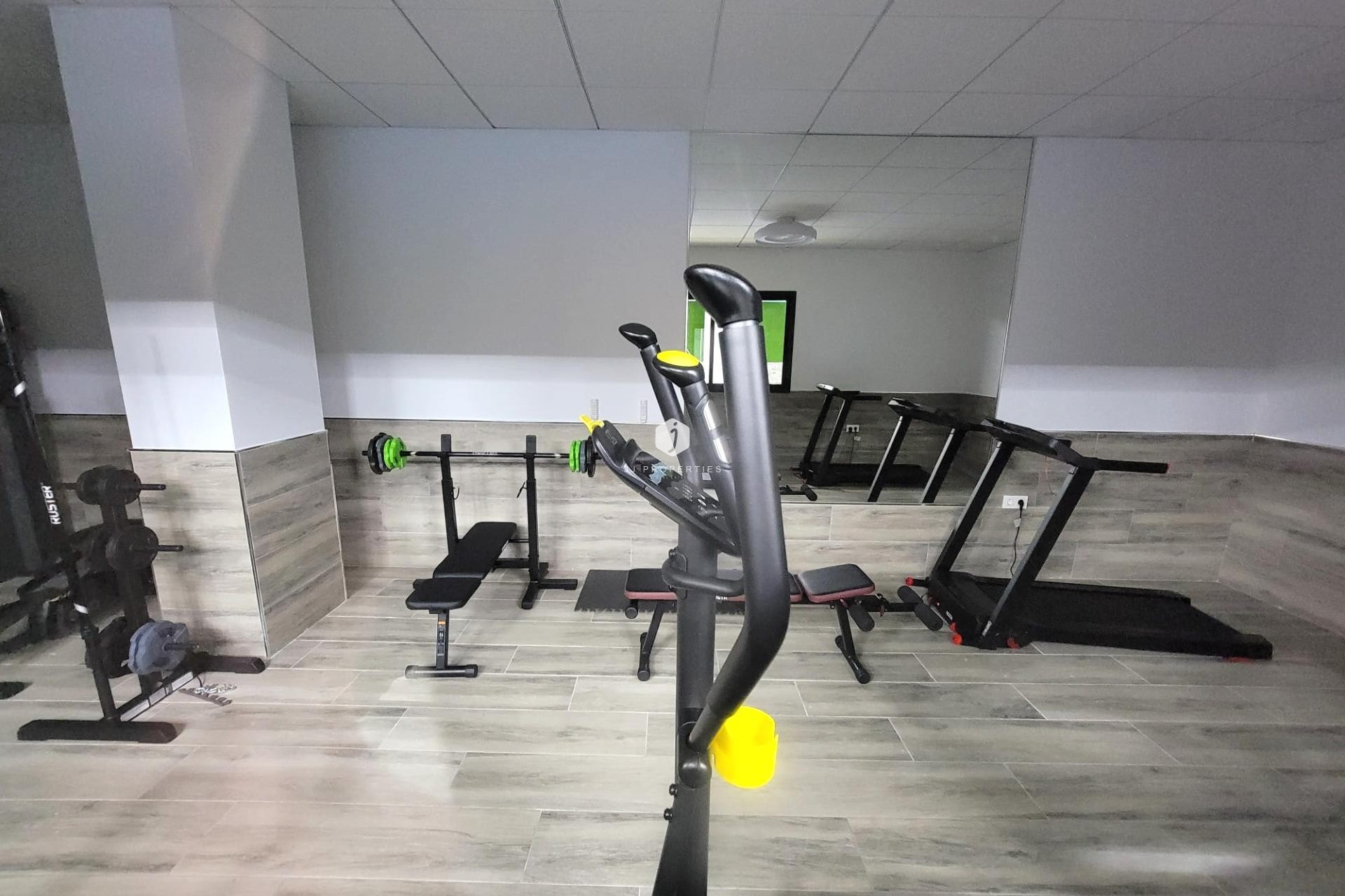 Z drugiej ręki - Mieszkanie w bloku -
Torrevieja - Playa del Cura