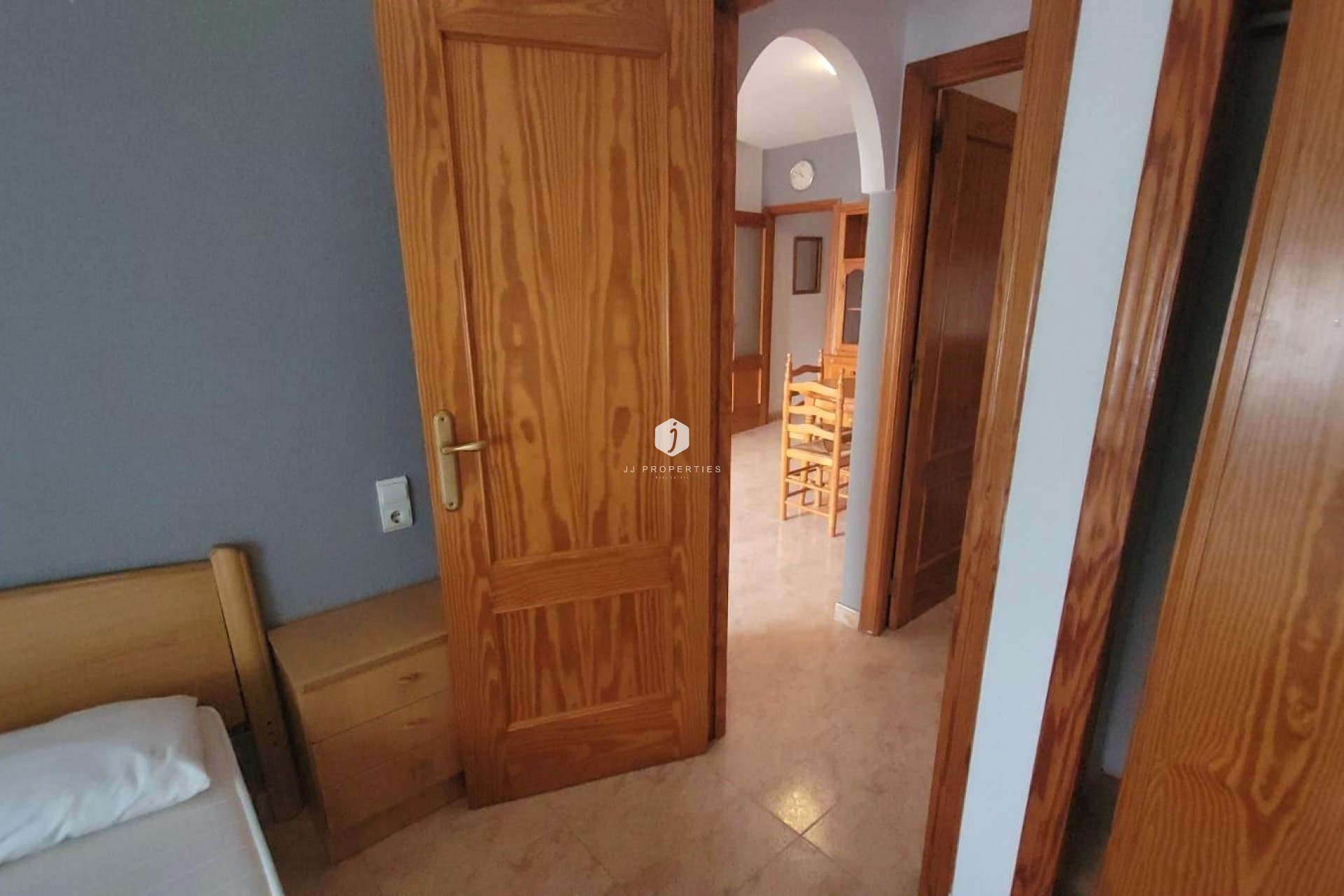 Z drugiej ręki - Mieszkanie w bloku -
Torrevieja - Playa del Cura