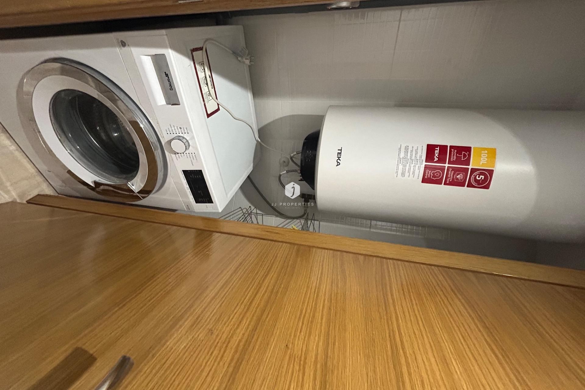 Z drugiej ręki - Mieszkanie w bloku -
Torrevieja - Playa del Cura