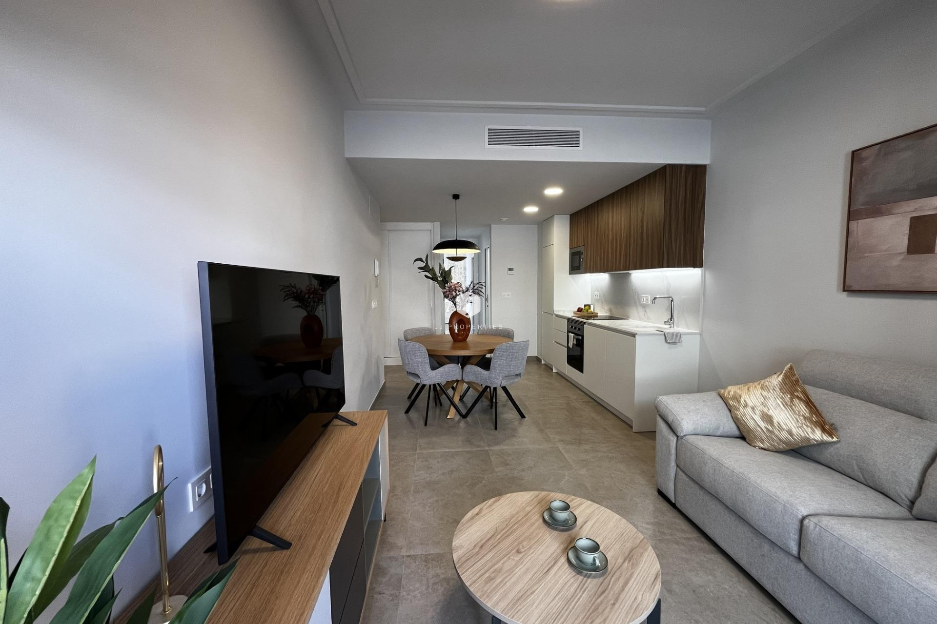 Z drugiej ręki - Mieszkanie w bloku -
Torrevieja - Playa del Cura