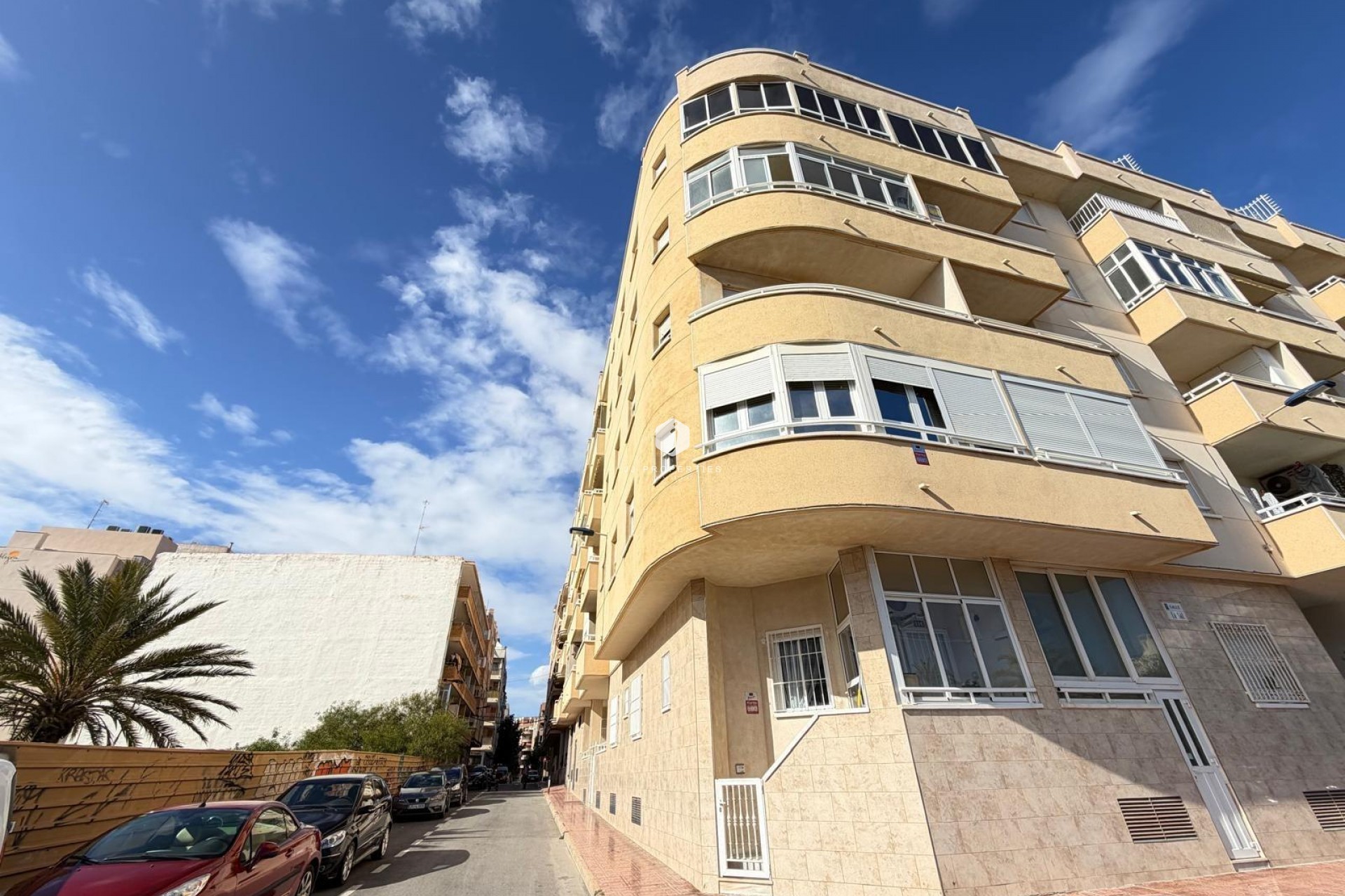 Z drugiej ręki - Mieszkanie w bloku -
Torrevieja - Playa del Cura