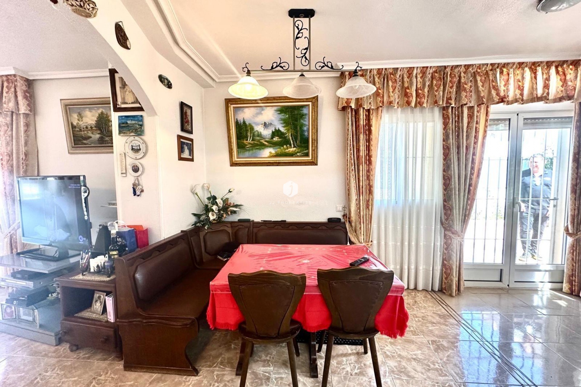 Z drugiej ręki - Mieszkanie w bloku -
Torrevieja - Playa del Cura