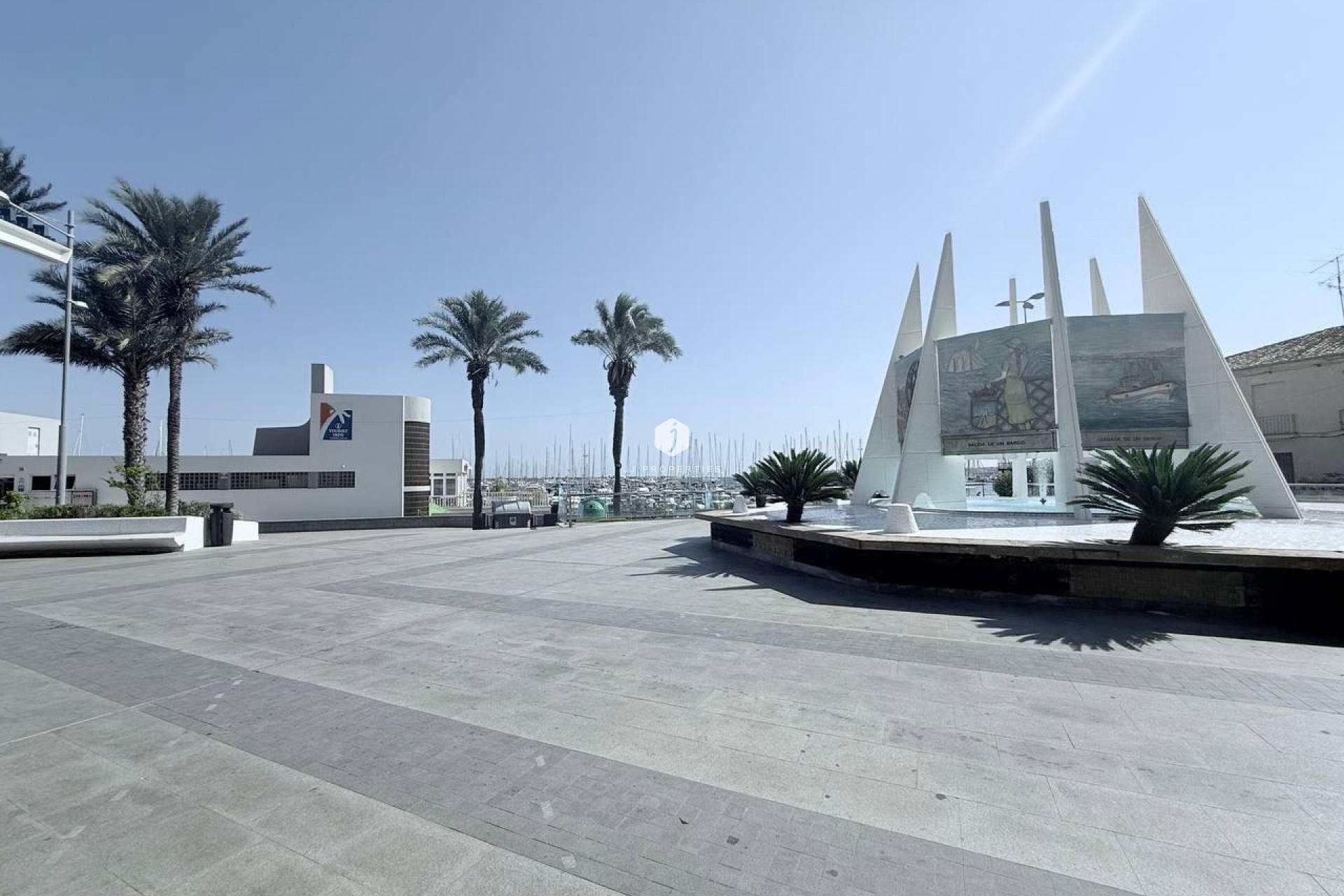 Z drugiej ręki - Mieszkanie w bloku -
Torrevieja - Puerto