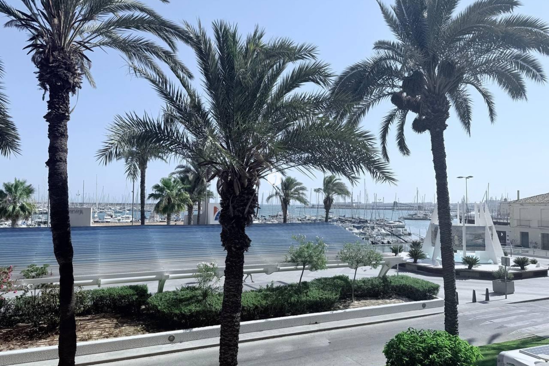 Z drugiej ręki - Mieszkanie w bloku -
Torrevieja - Puerto