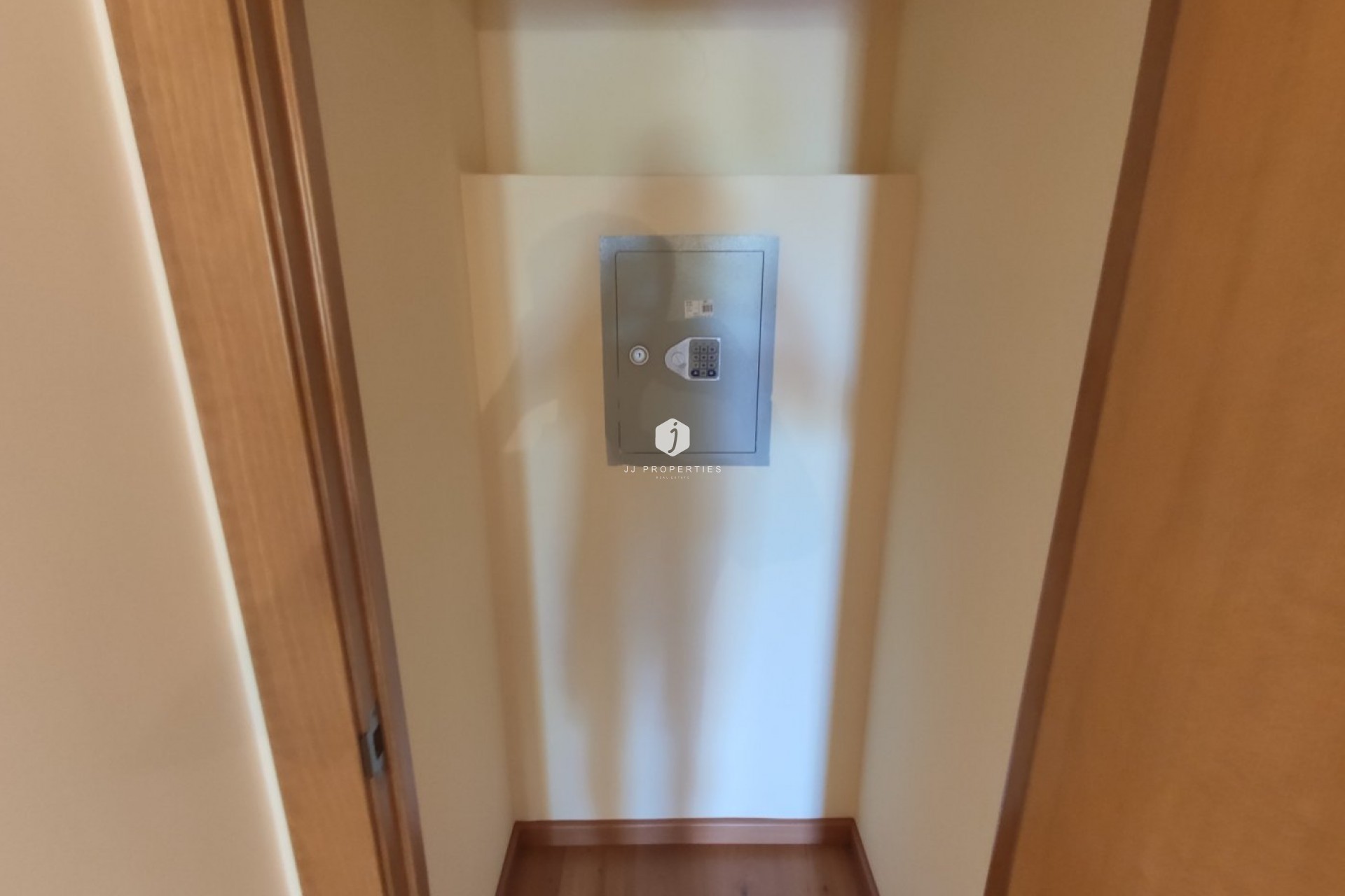 Z drugiej ręki - Mieszkanie w bloku -
Torrevieja - Puerto