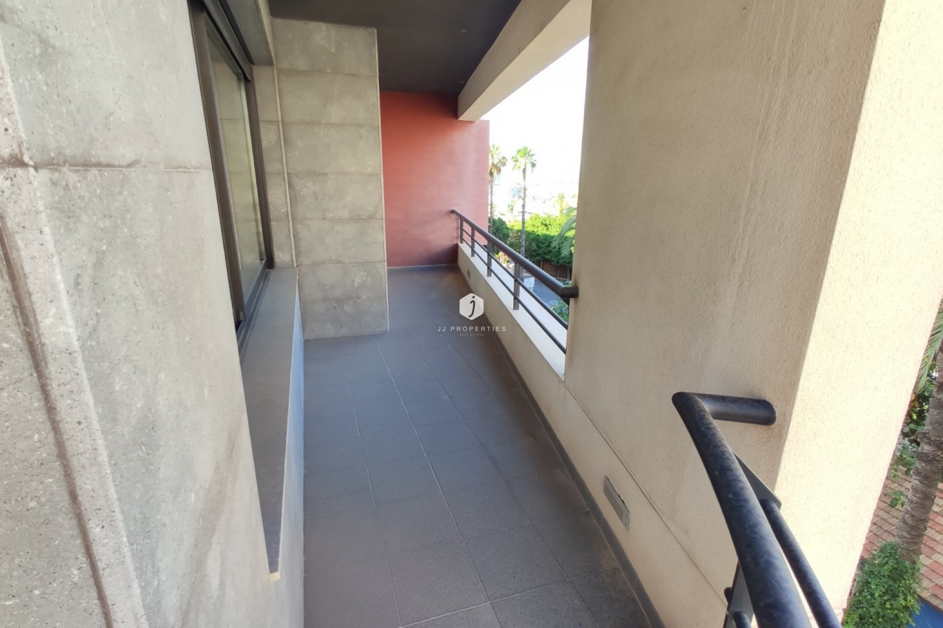 Z drugiej ręki - Mieszkanie w bloku -
Torrevieja - Puerto