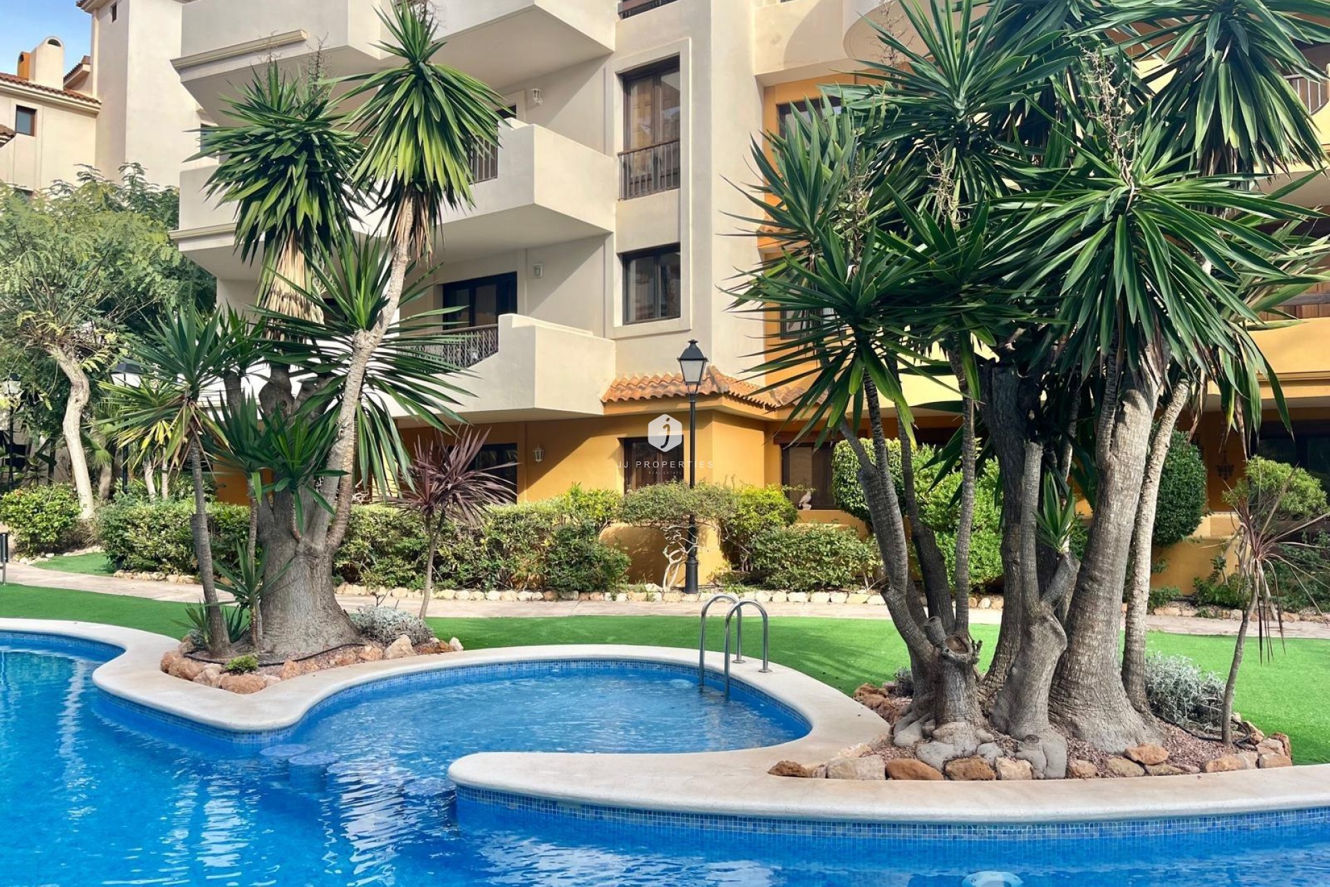 Z drugiej ręki - Mieszkanie w bloku -
Torrevieja - Punta prima