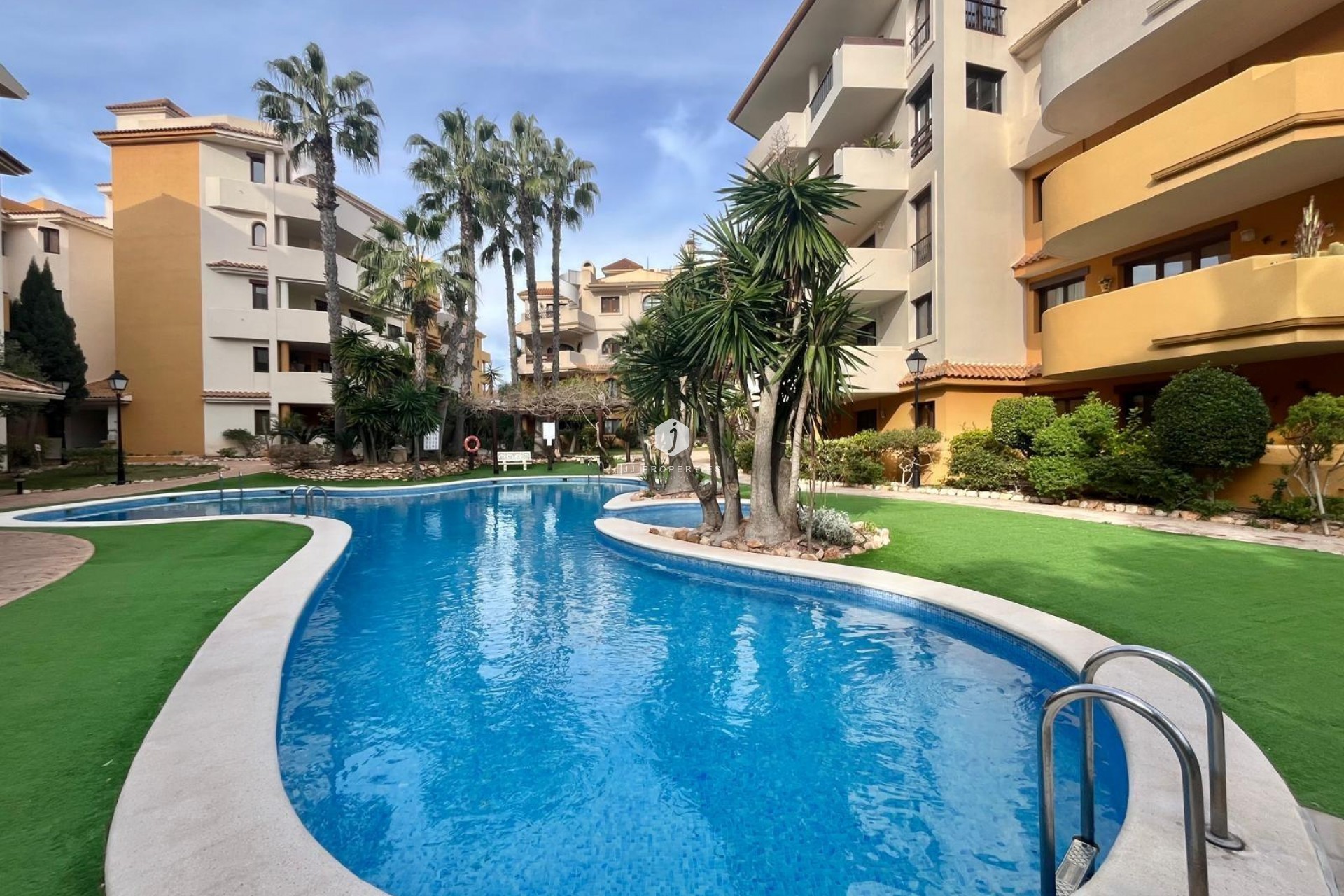 Z drugiej ręki - Mieszkanie w bloku -
Torrevieja - Punta prima