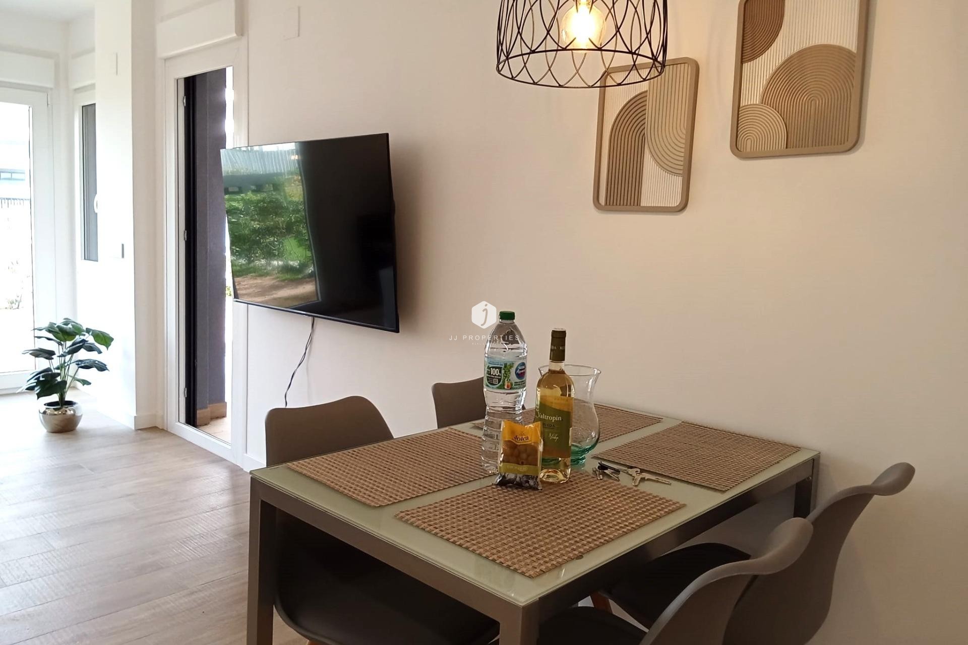 Z drugiej ręki - Mieszkanie w bloku -
Torrevieja - Punta prima
