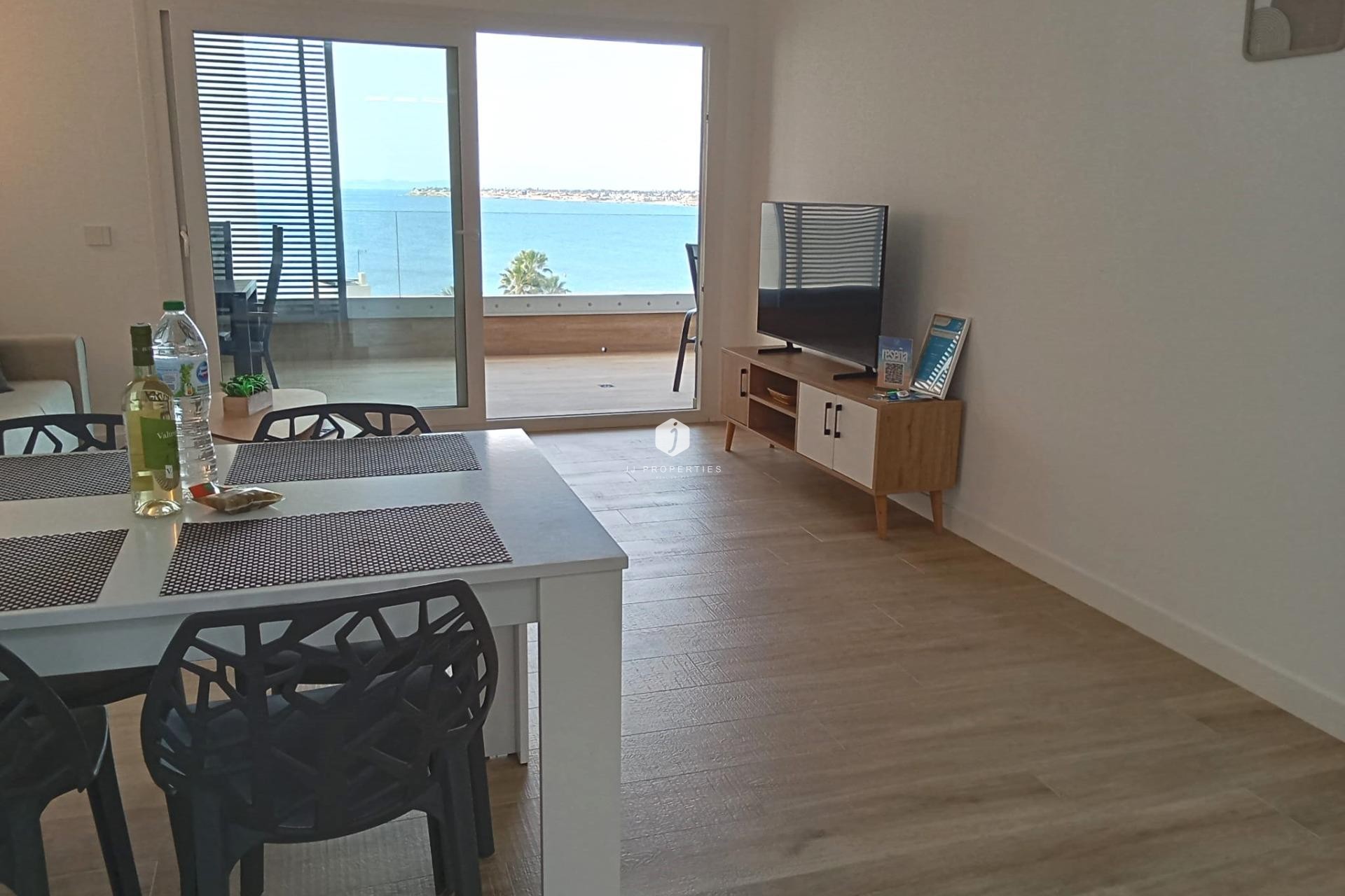 Z drugiej ręki - Mieszkanie w bloku -
Torrevieja - Punta prima